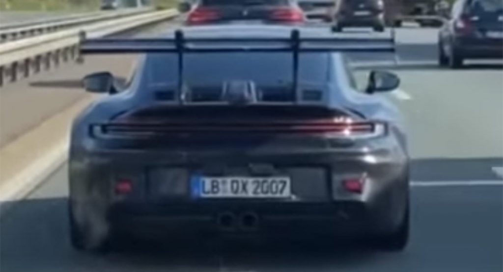 Check Out The Active Rear Wing Of The New Porsche 911 GT3 RS In Action