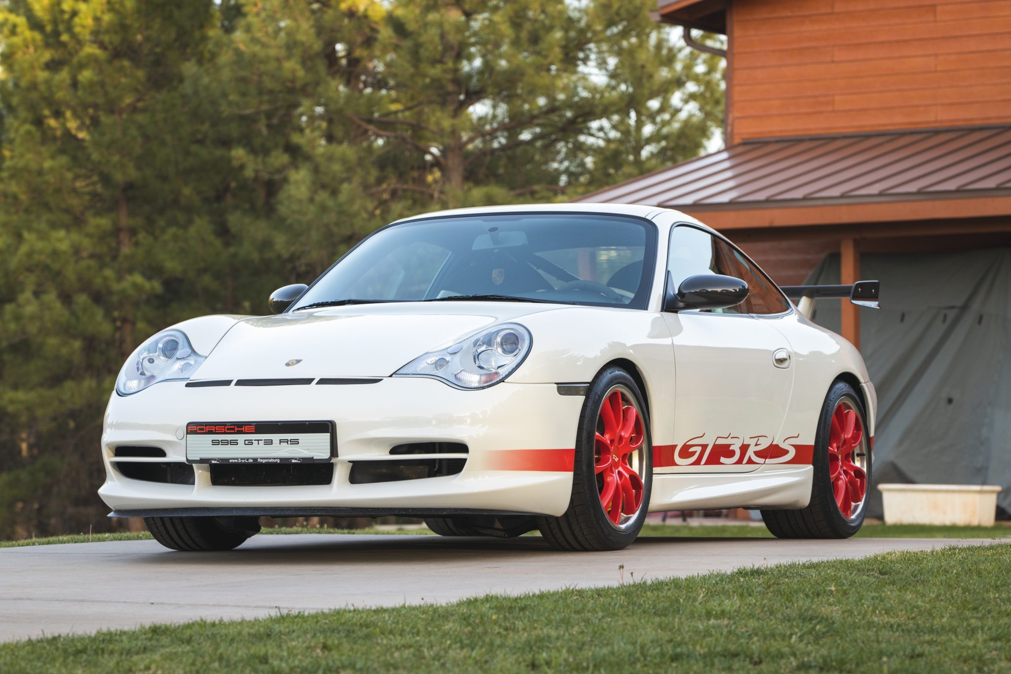 2004 Porsche 911 GT3 RS Is A Very Rare Sight On U.S. Roads