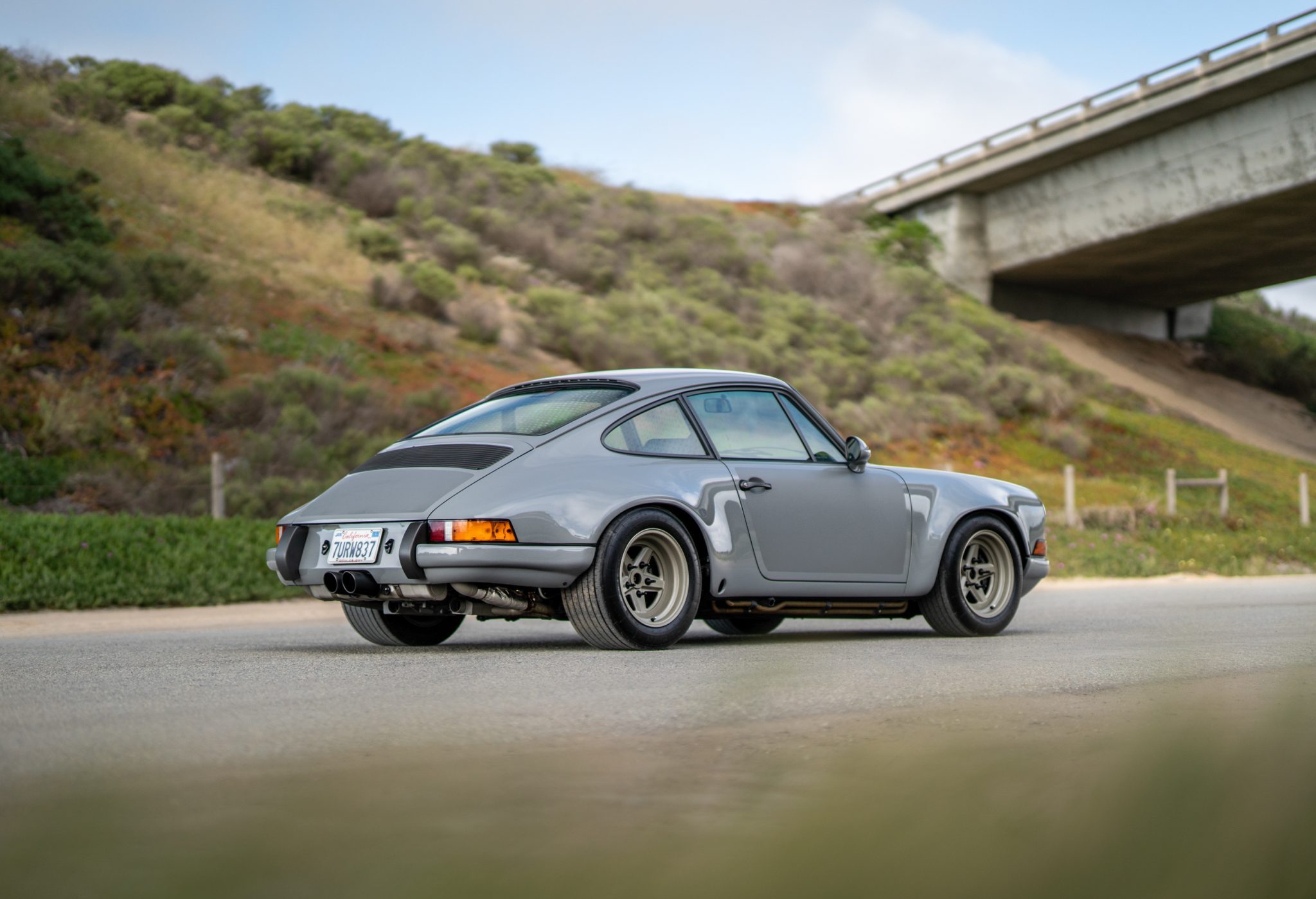 Backdated 1989 Porsche 911 Carrera 3.8L Is Here To Reverse Your Piggy Bank’s Fortunes