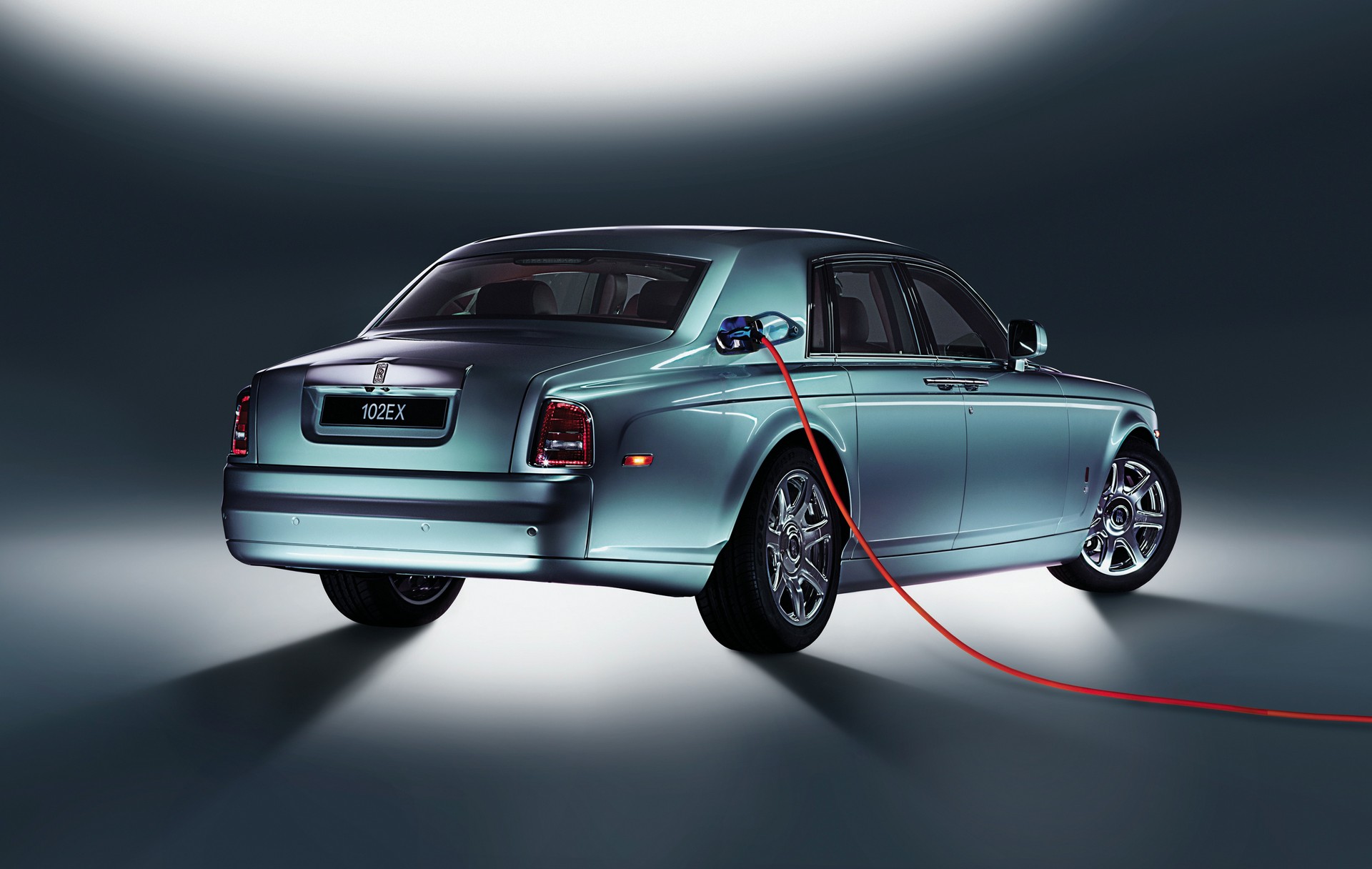 Rolls-Royce Phantom Review: The End of the Era of Opulence - Bloomberg