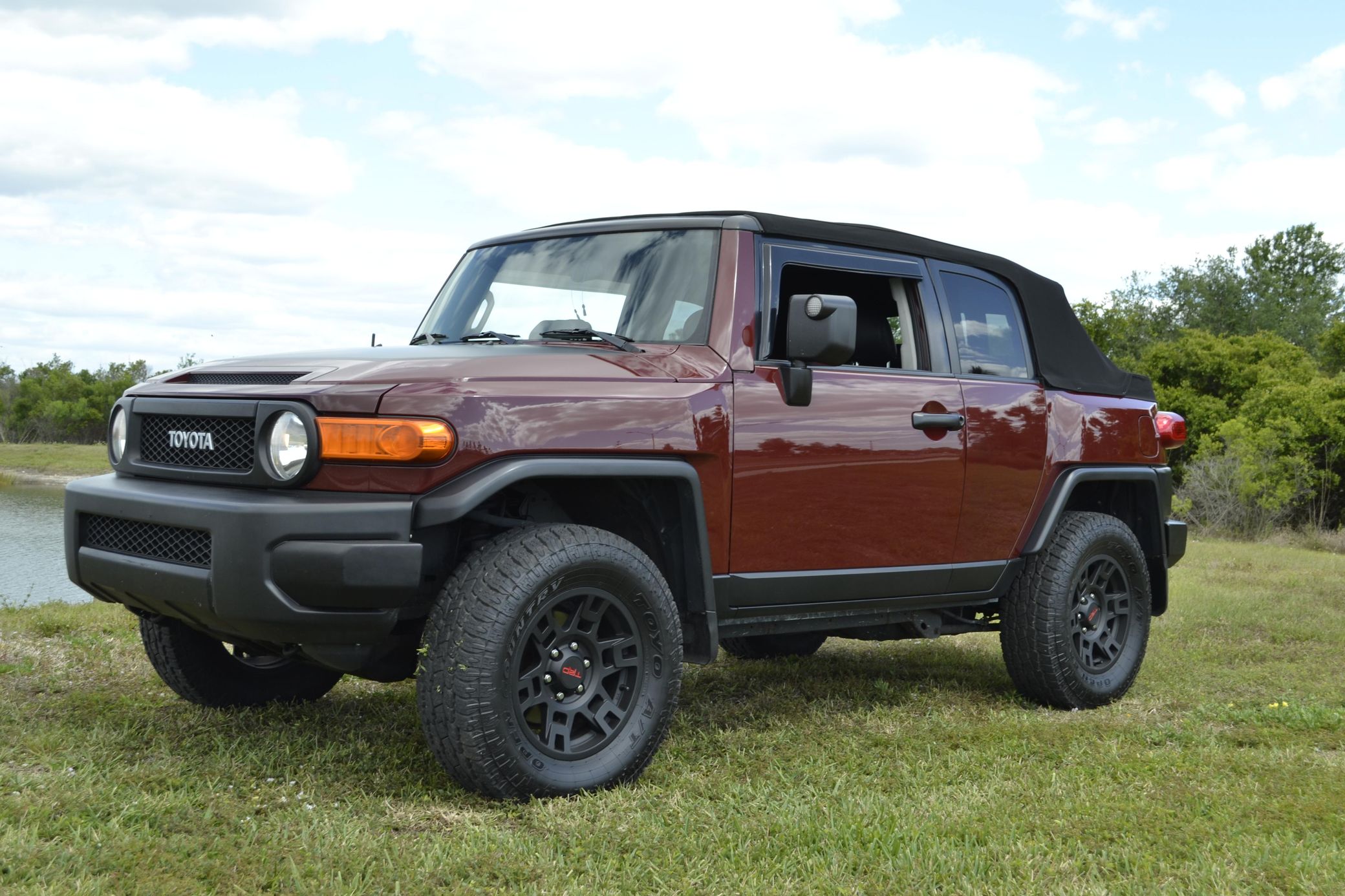 Get A Hold Of The Convertible FJ Cruiser Toyota Never Made | Carscoops