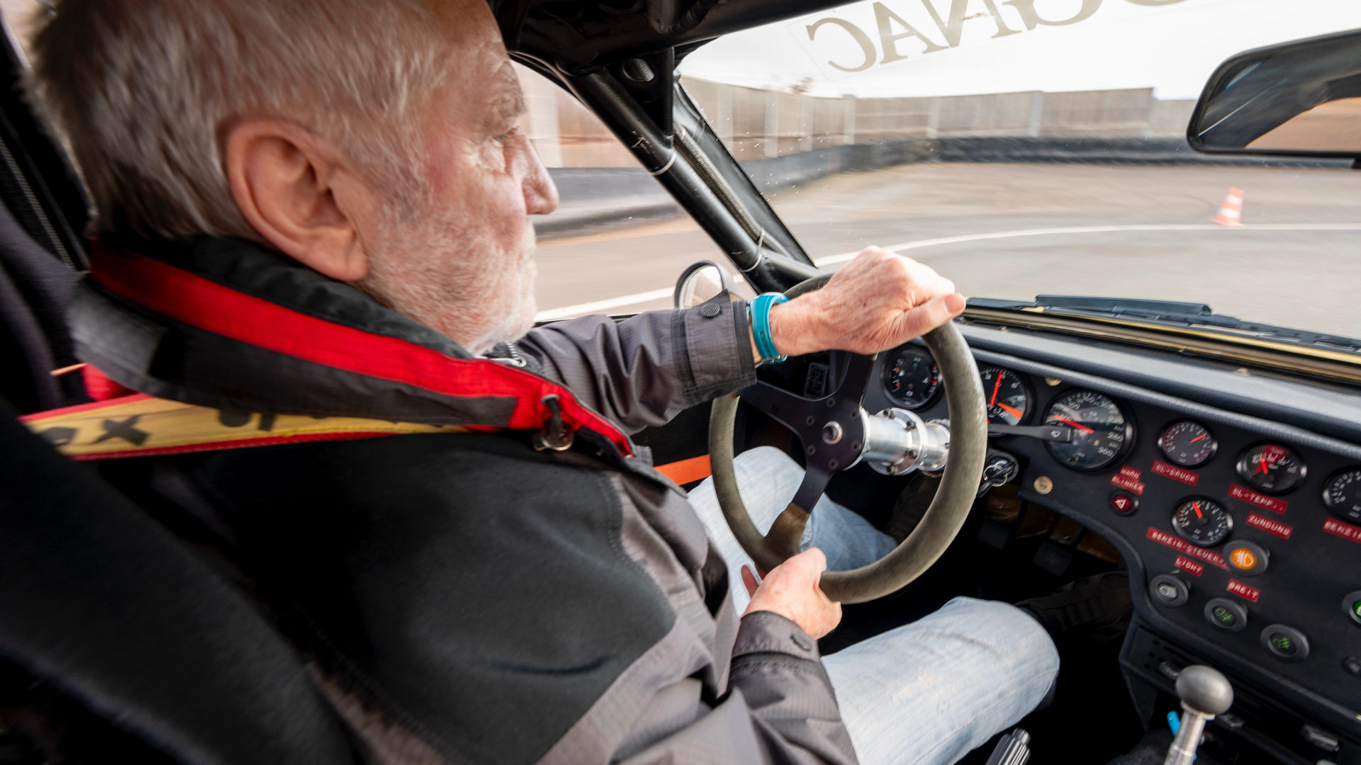 Porsche Restores Walter Röhrl’s Black And Gold 924 Carrera GTS Rally Car