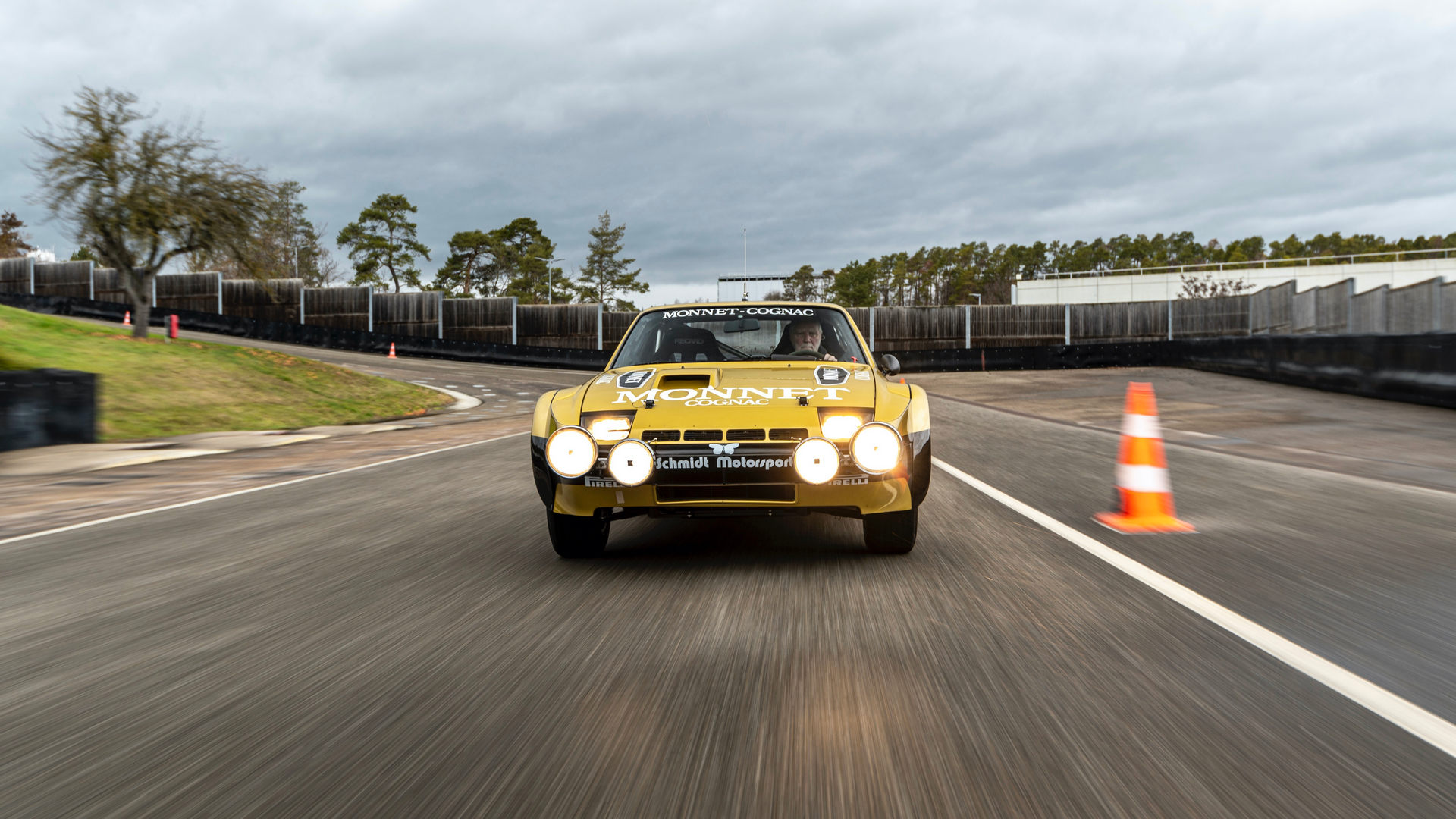 Porsche Restores Walter Röhrl’s Black And Gold 924 Carrera GTS Rally Car