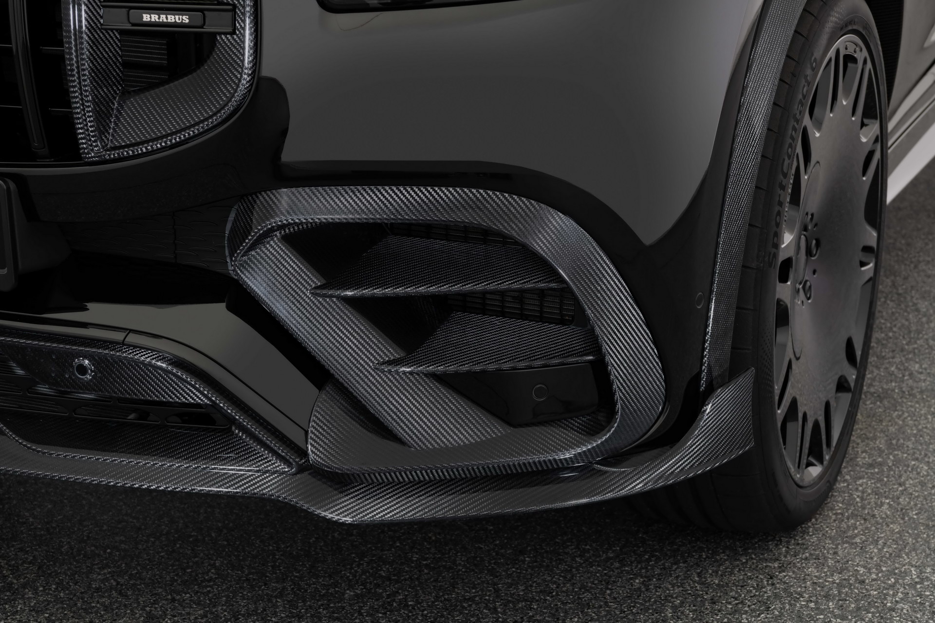 Brabus Puts Mercedes-AMG GLS 63 Into A Nightclub Bouncer Suit