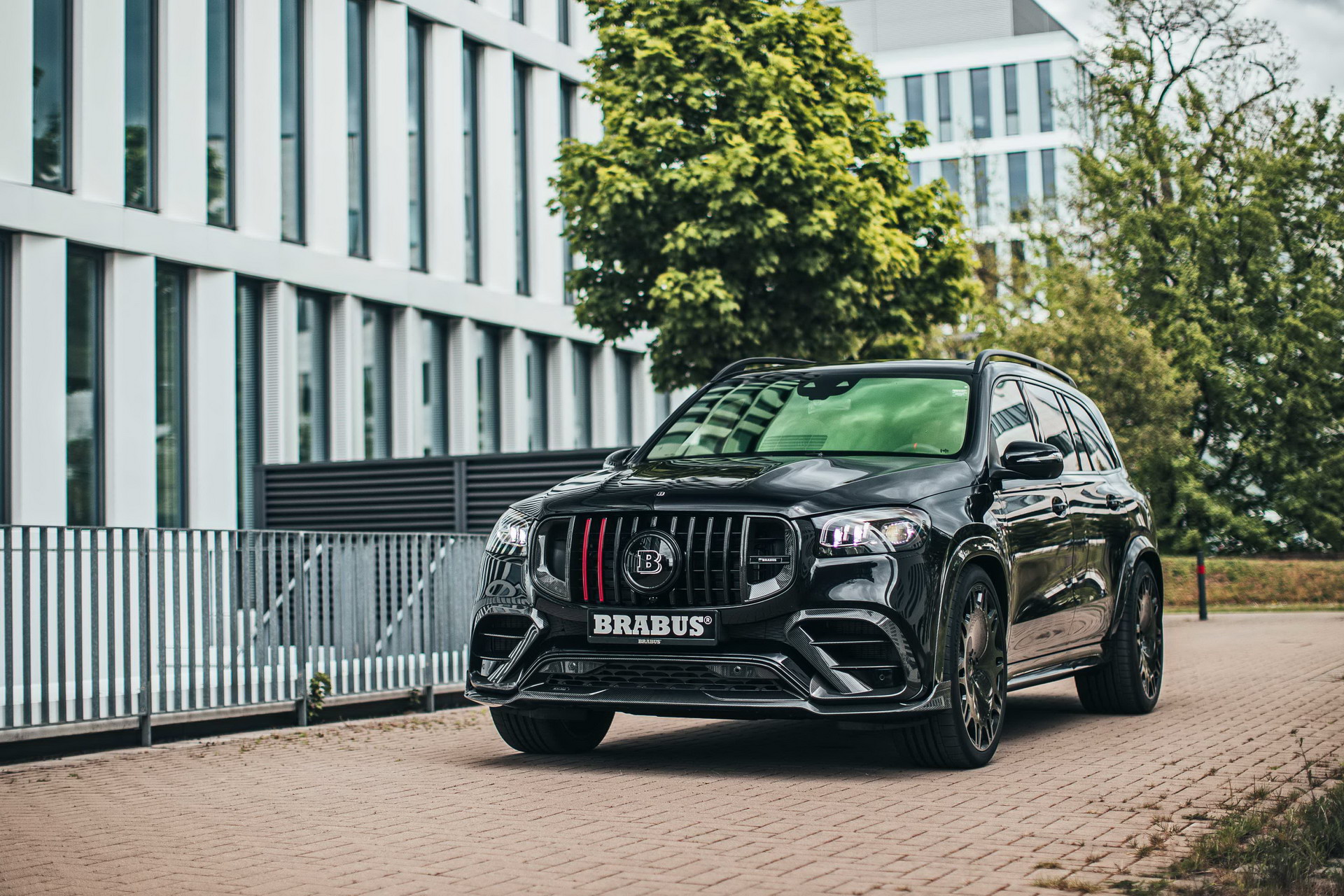 Brabus Puts Mercedes-AMG GLS 63 Into A Nightclub Bouncer Suit