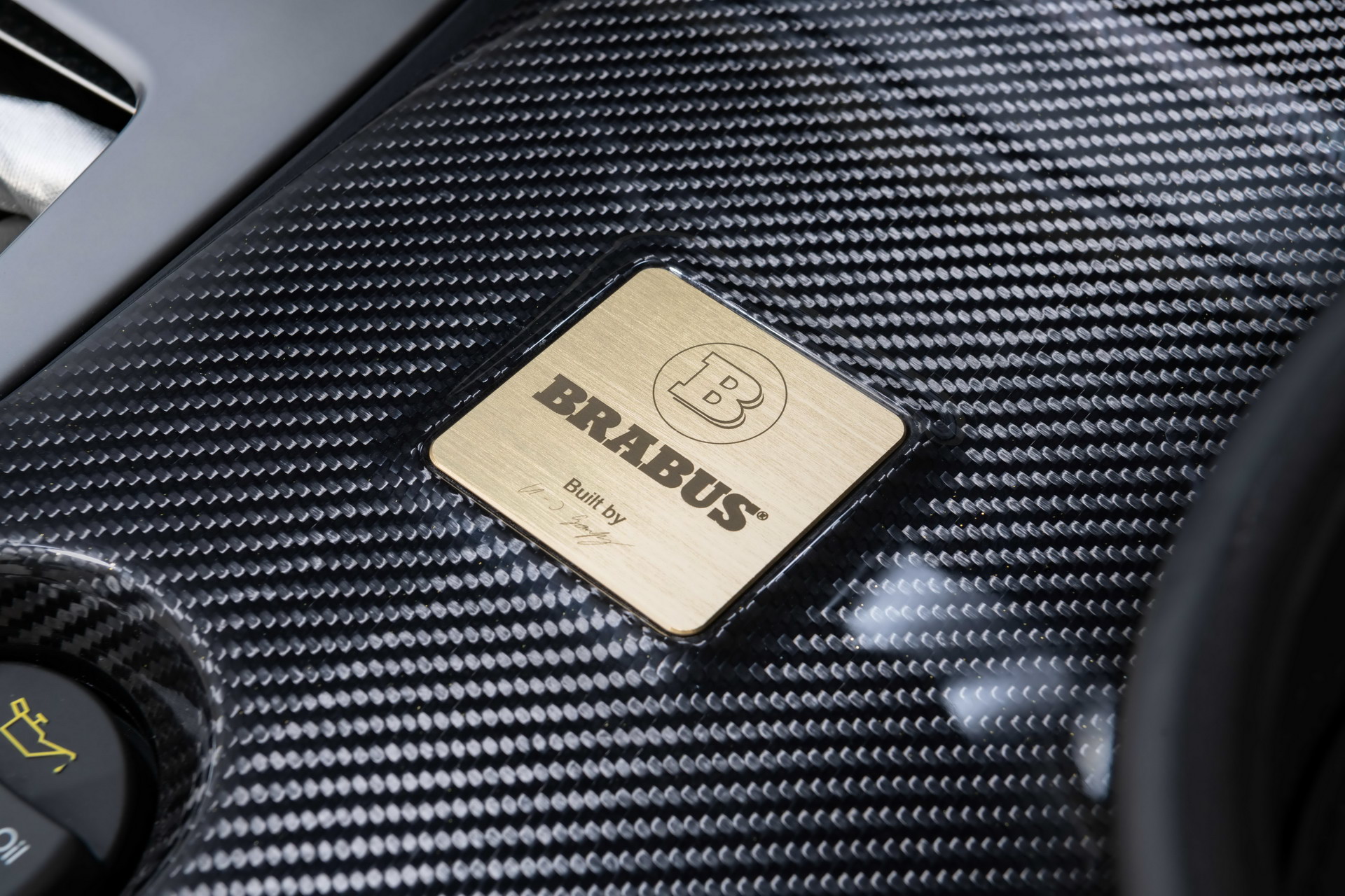 Brabus Puts Mercedes-AMG GLS 63 Into A Nightclub Bouncer Suit