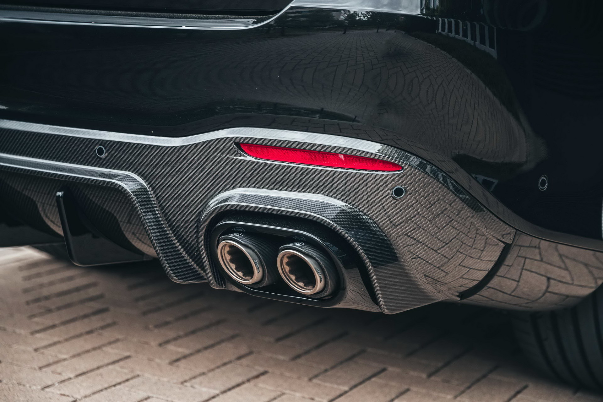 Brabus Puts Mercedes-AMG GLS 63 Into A Nightclub Bouncer Suit