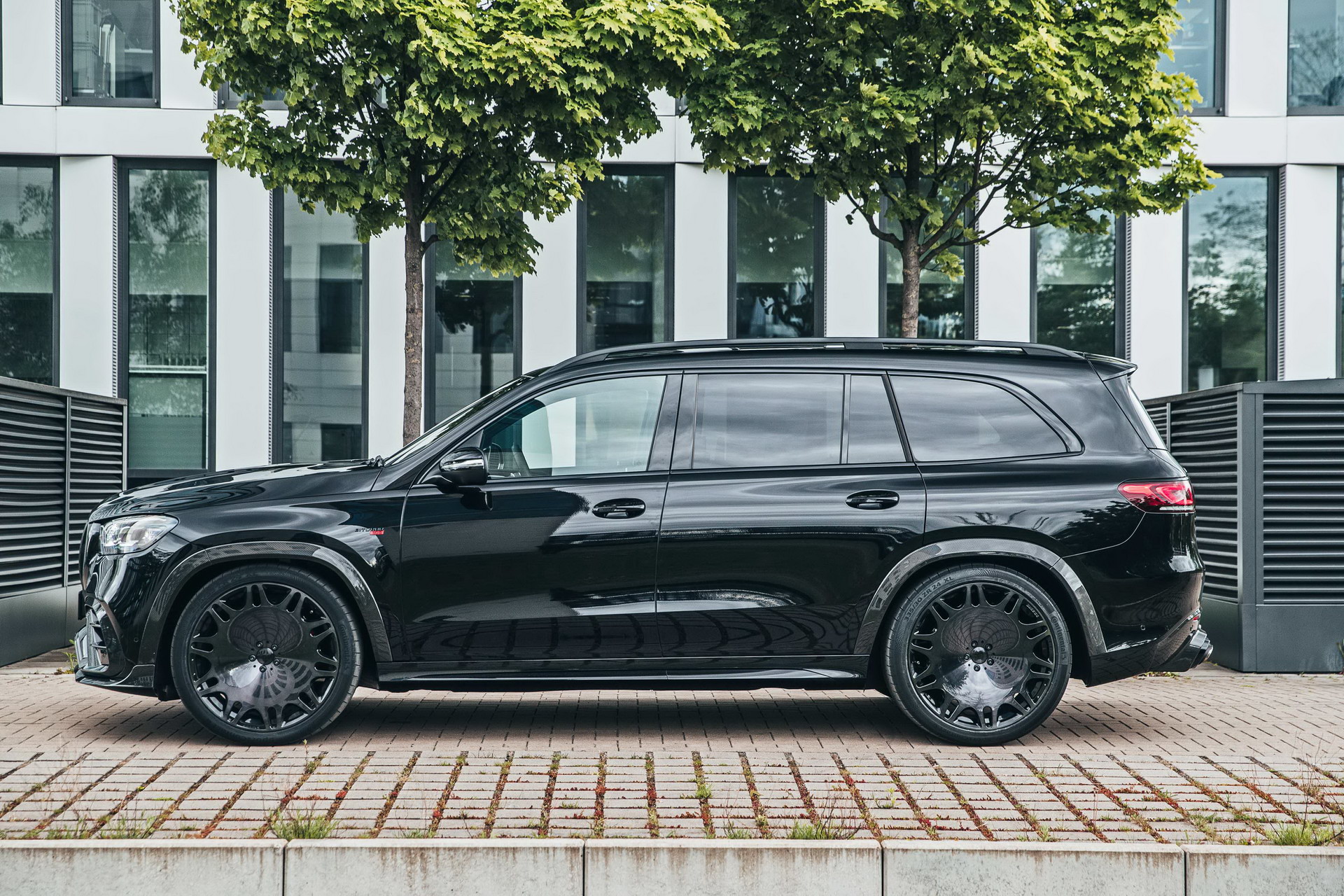 Brabus Puts Mercedes-AMG GLS 63 Into A Nightclub Bouncer Suit