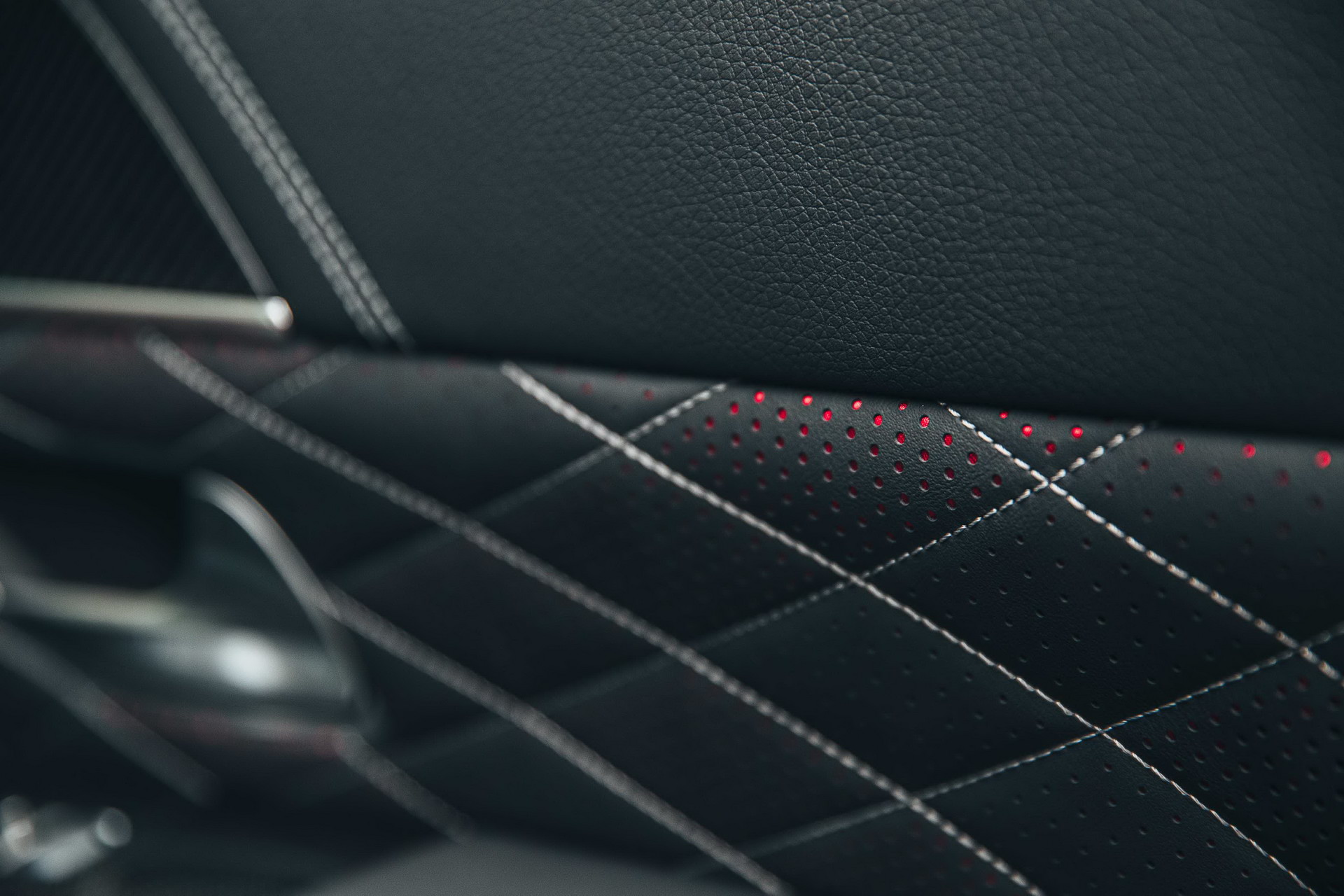 Brabus Puts Mercedes-AMG GLS 63 Into A Nightclub Bouncer Suit