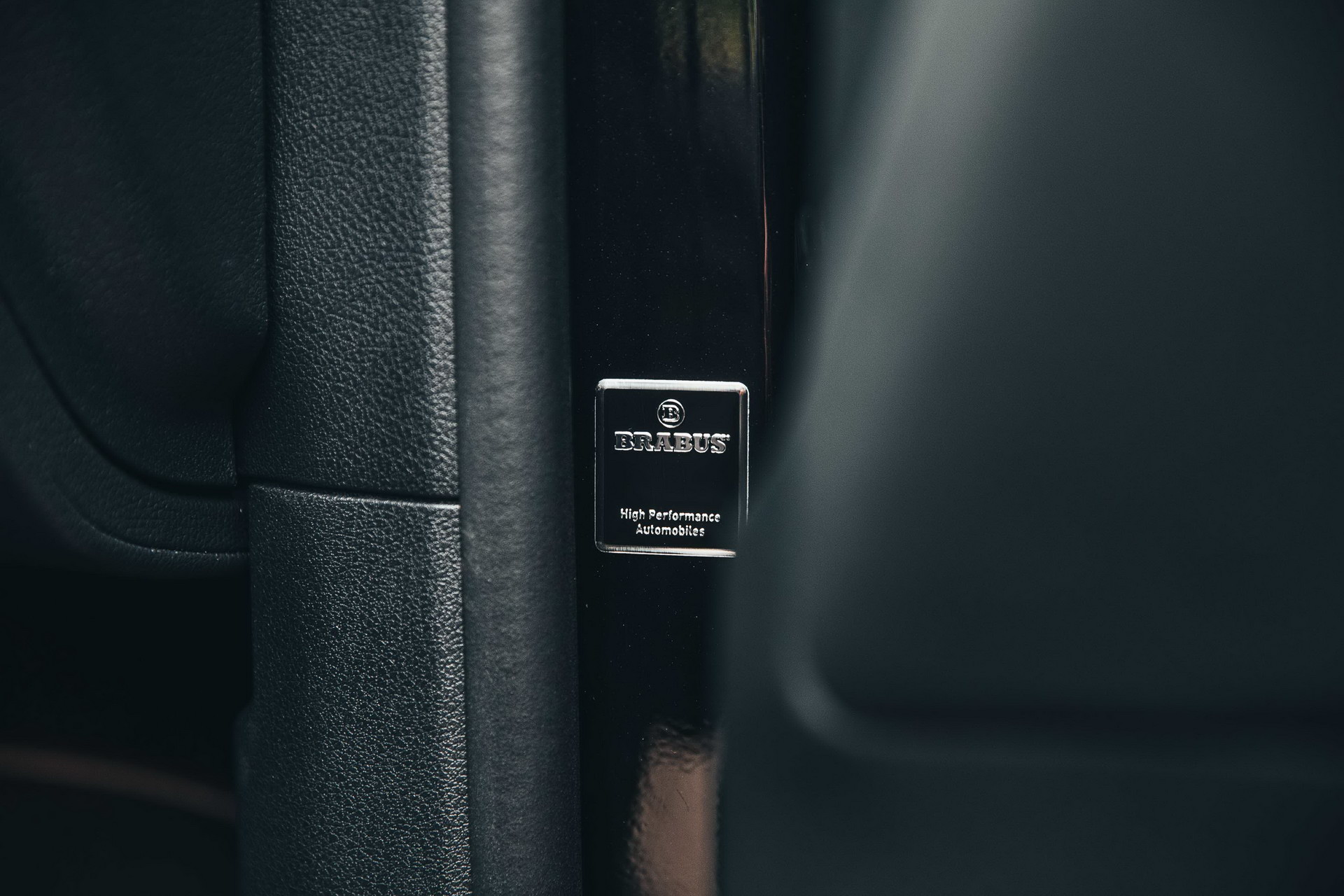 Brabus Puts Mercedes-AMG GLS 63 Into A Nightclub Bouncer Suit