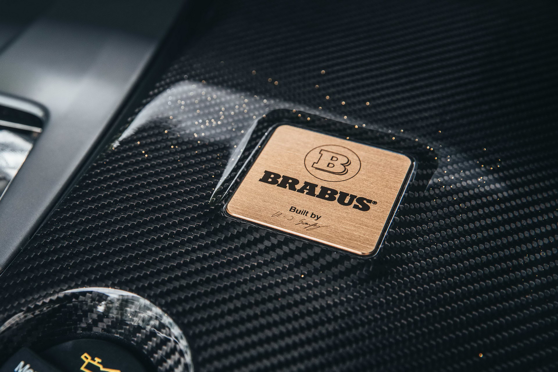 Brabus Puts Mercedes-AMG GLS 63 Into A Nightclub Bouncer Suit