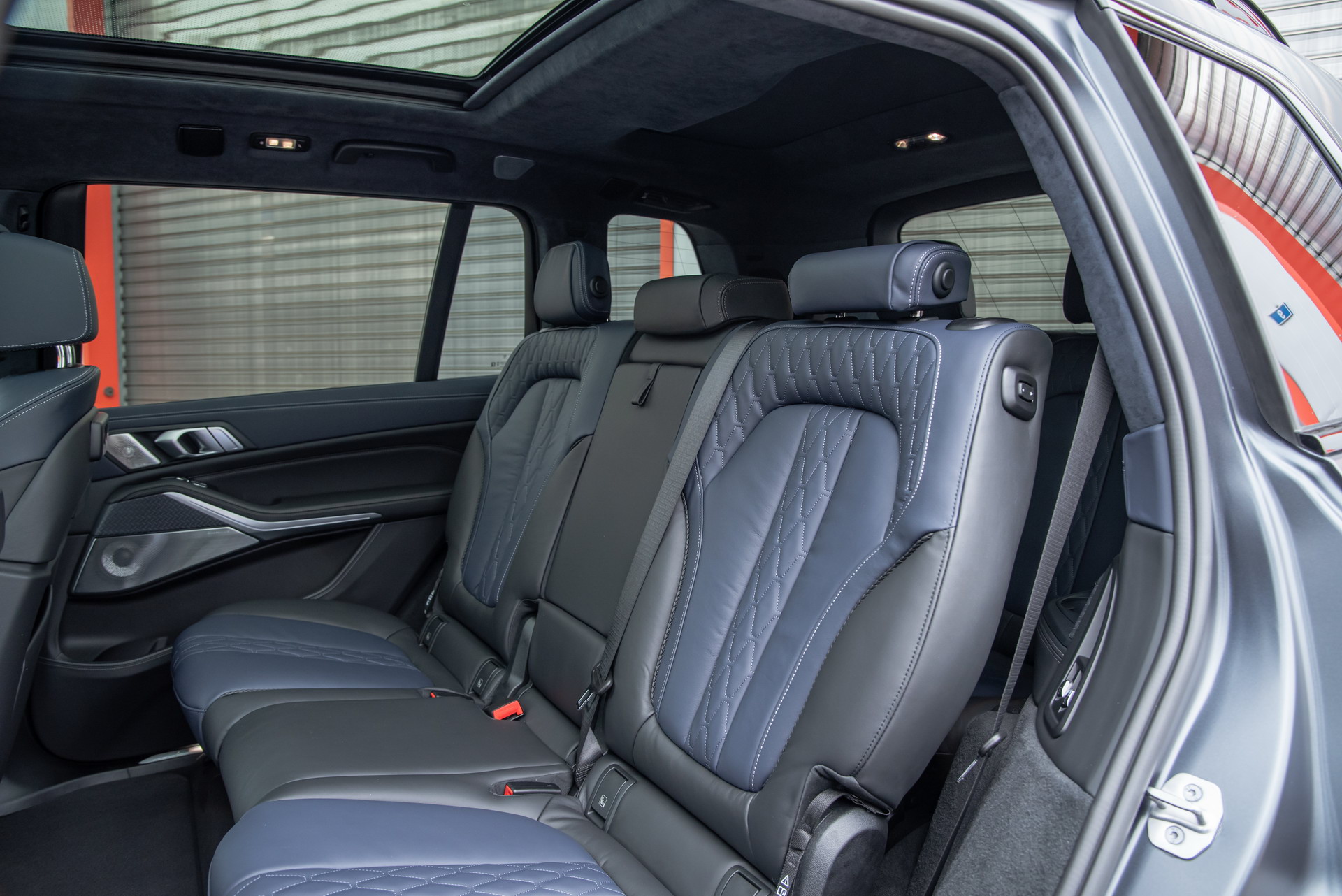 BMW X7 Goes Searching For An M Badge, Finds Dahler Who Gives It 630 PS