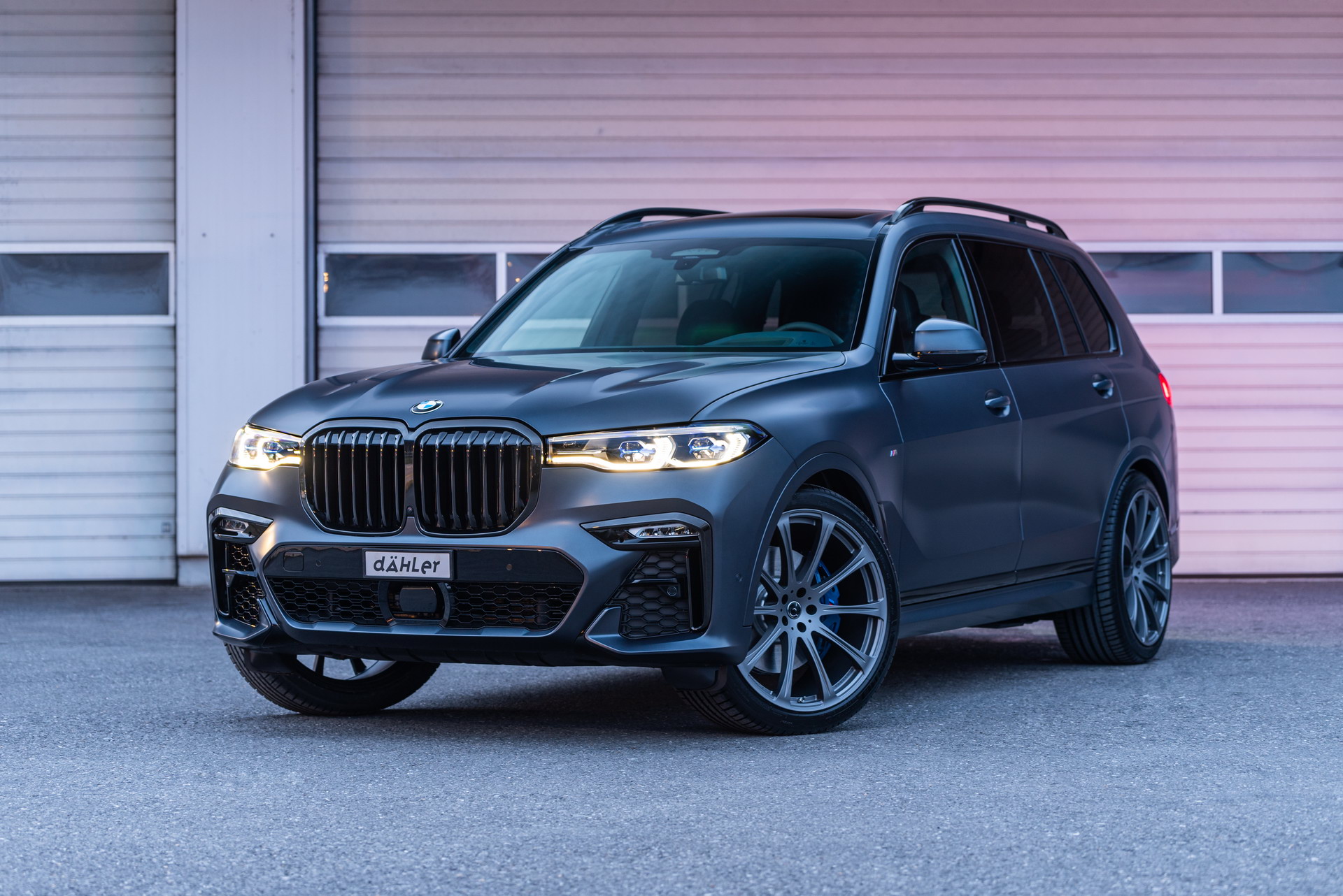 BMW X7 Goes Searching For An M Badge, Finds Dahler Who Gives It 630 PS