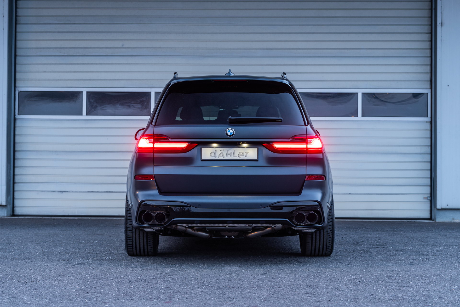 BMW X7 Goes Searching For An M Badge, Finds Dahler Who Gives It 630 PS