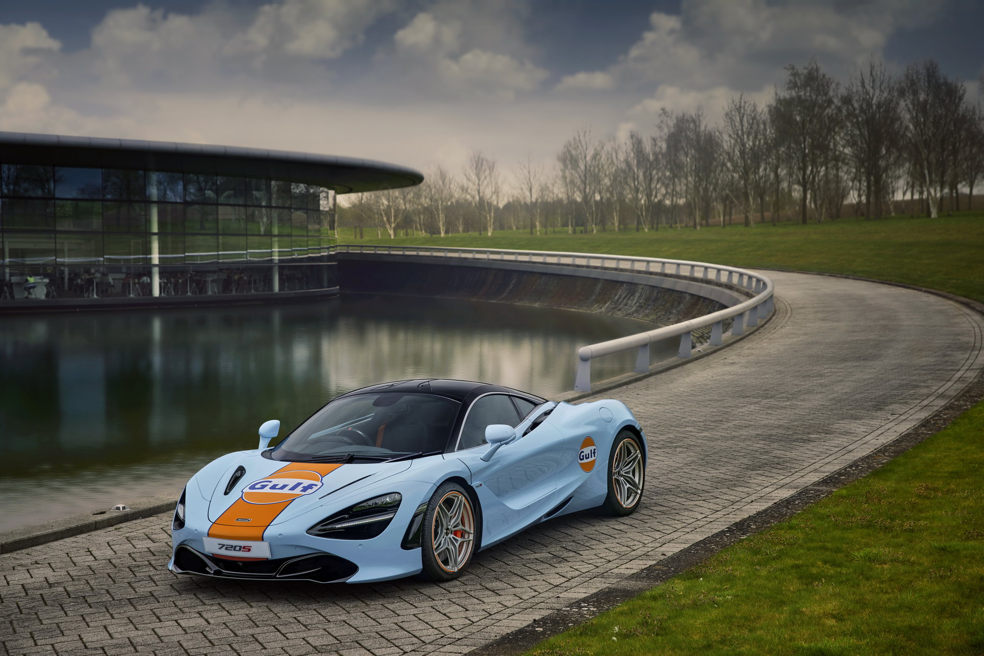McLaren And Gulf Rekindle Their Relationship, Display Iconic Livery On A 720S