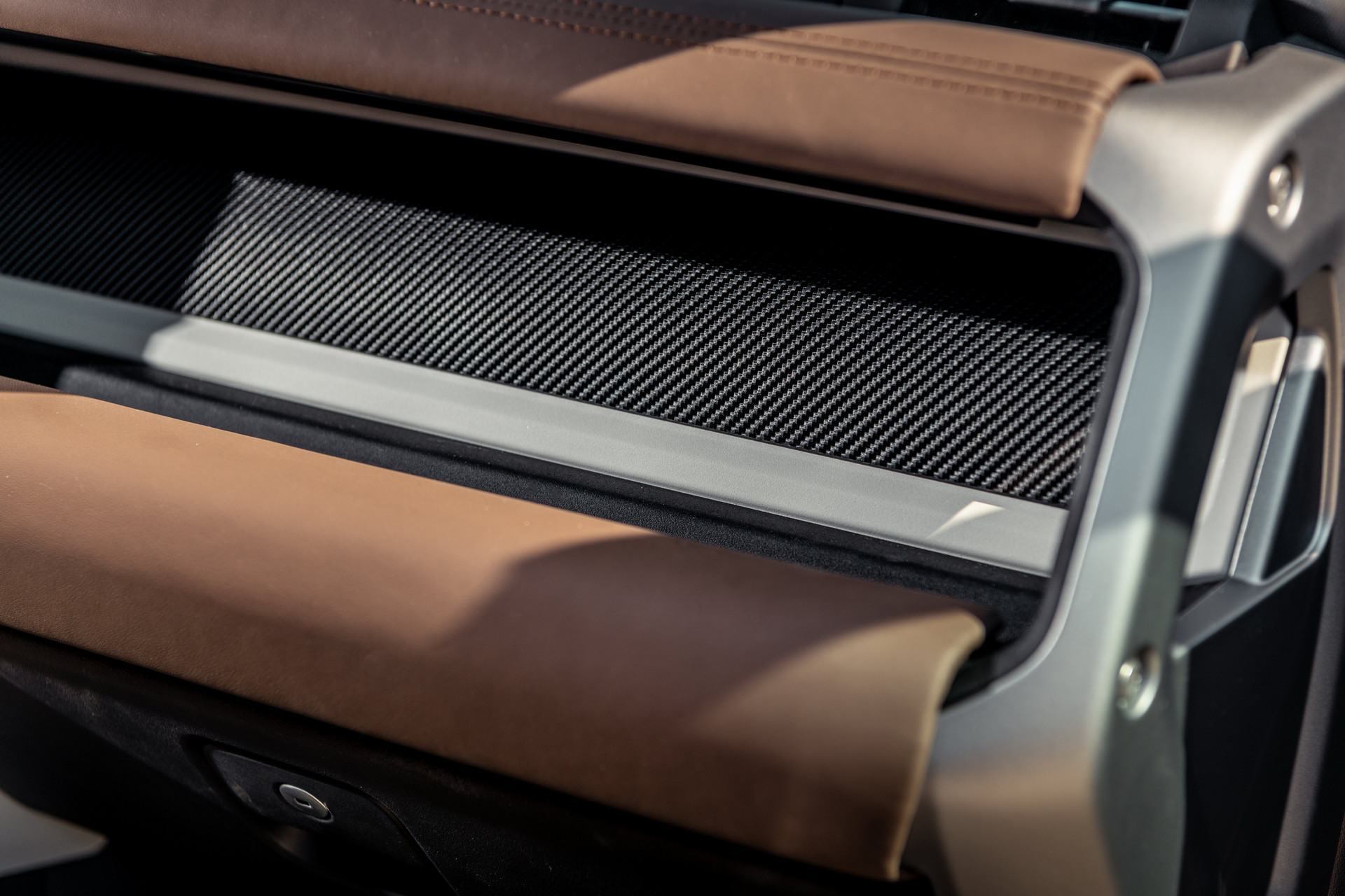 Someone Actually Paid To Have Real Rust On Their 2021 Land Rover Defender