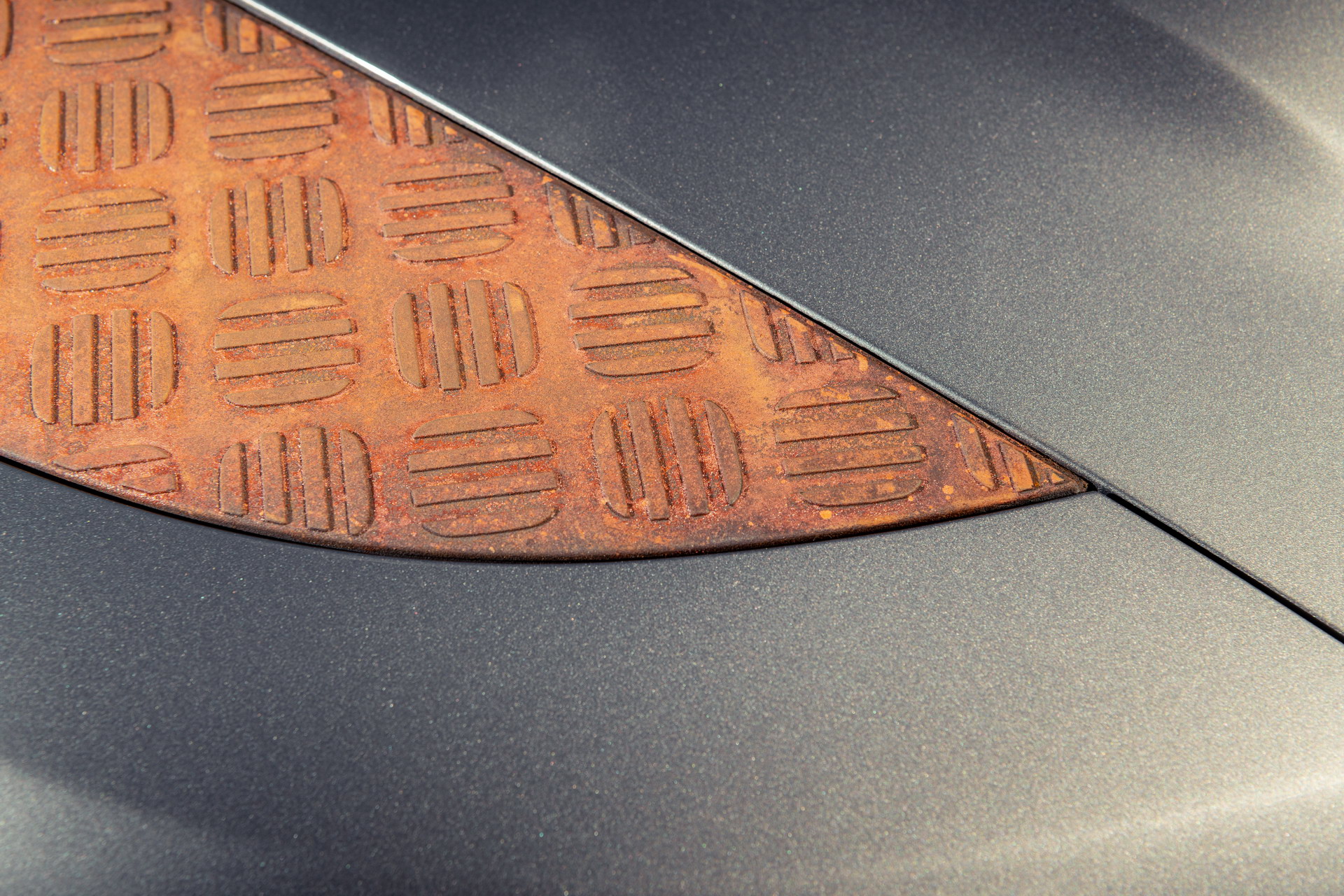 Someone Actually Paid To Have Real Rust On Their 2021 Land Rover Defender