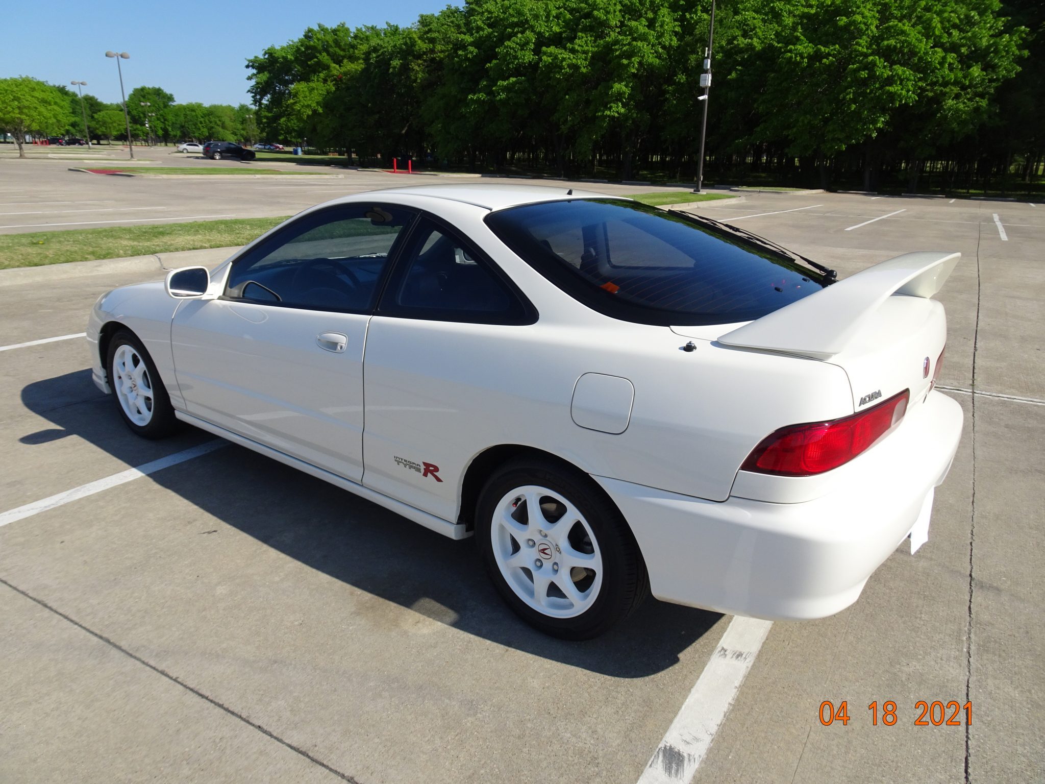 Seller Crashes Acura Integra Type R He Sold For $51,000 On BaT Right After Auction Ended