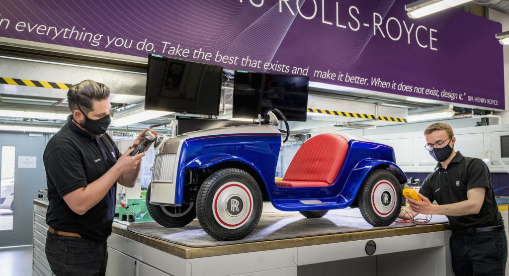  Children’s Hospital’s Electric Roll-Royce Wraith Ride On Gets 100,000m Service
