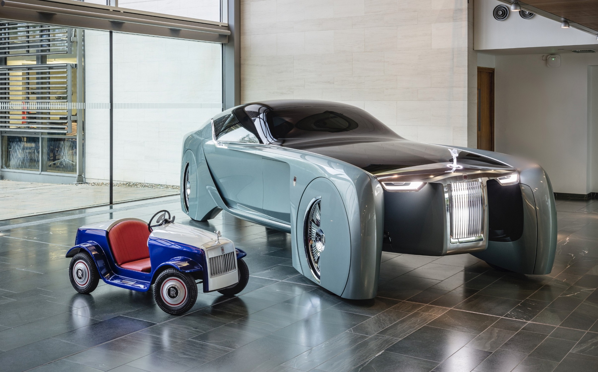 Children’s Hospital’s Electric Roll-Royce Wraith Ride On Gets 100,000m Service