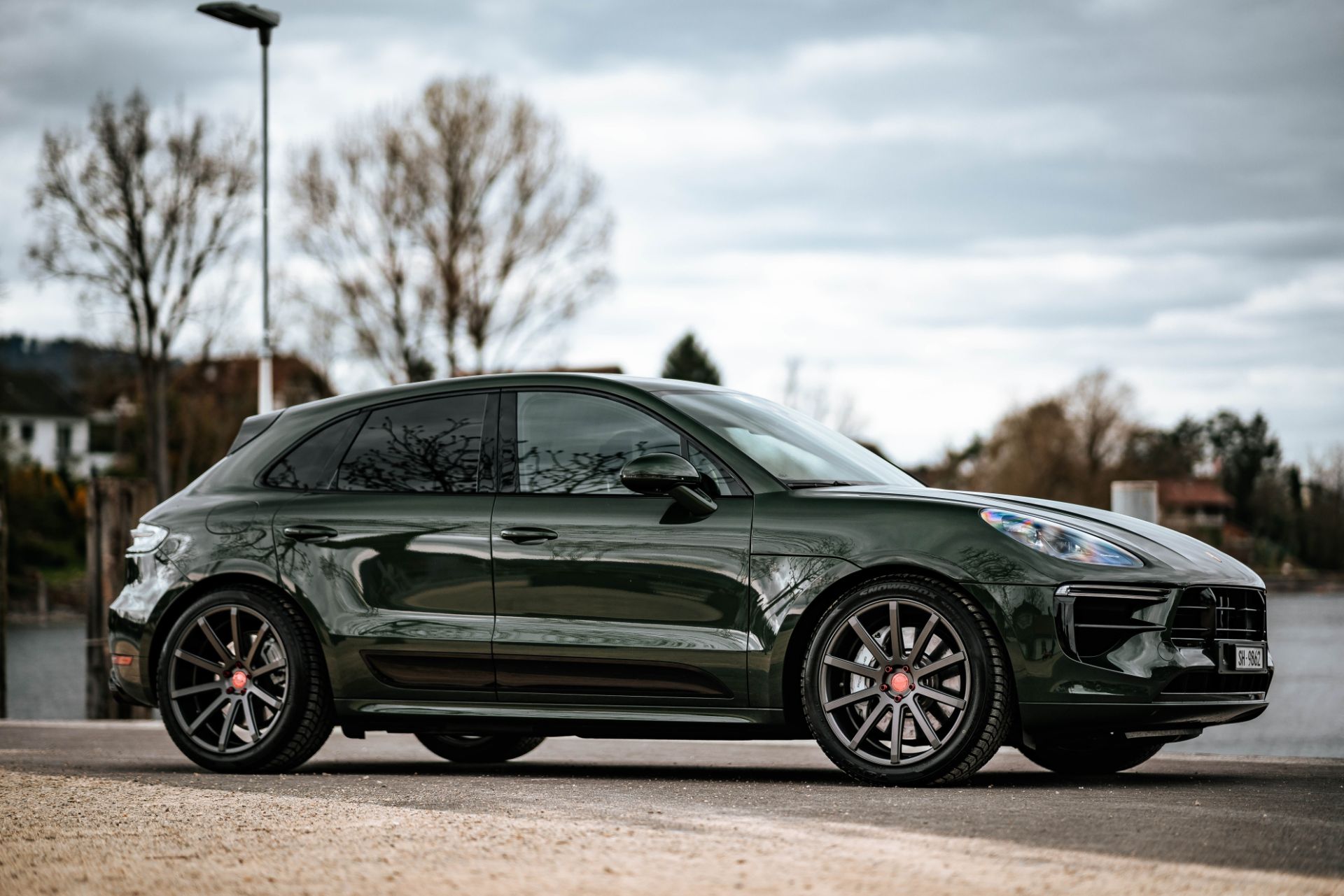 Dark Green Porsche Macan Turbo Lowers Its Off-Road Expectations With 21-in Rims