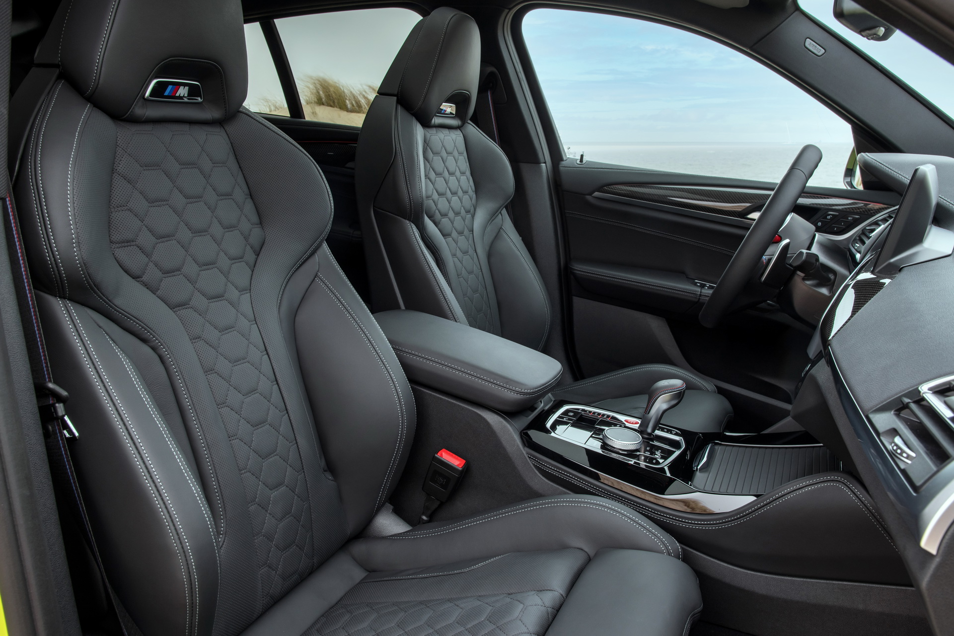 BMW Gives 2022 X3 M And X4 M A Speed Boost To Help Them With Their Mid-Life Crisis