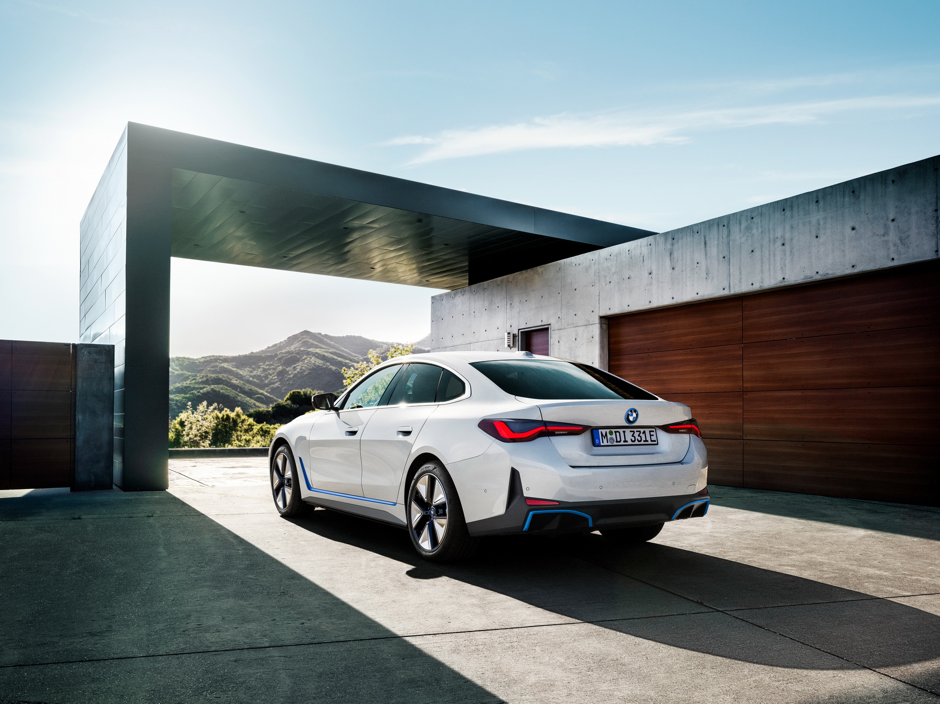 BMW Prices New Electric i4 Sedan From A$99,900 To A$124,900 In Australia