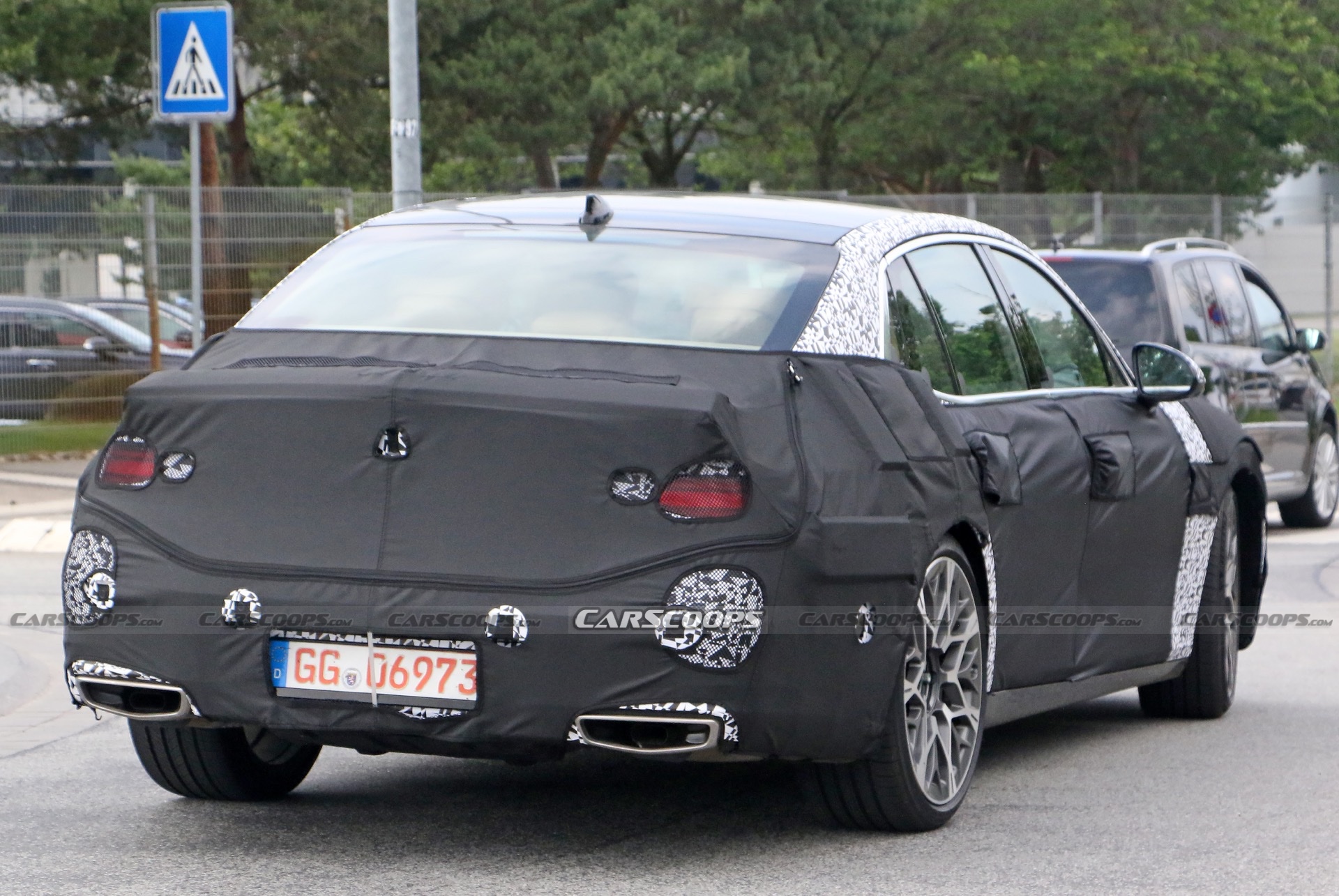 2022 Genesis G90 Spied Ahead Of Possible Year End Launch