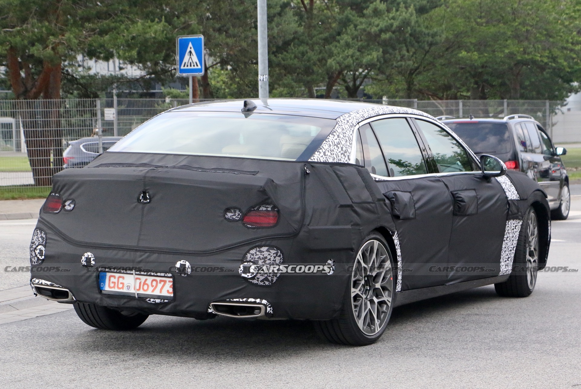 2022 Genesis G90 Spied Ahead Of Possible Year End Launch