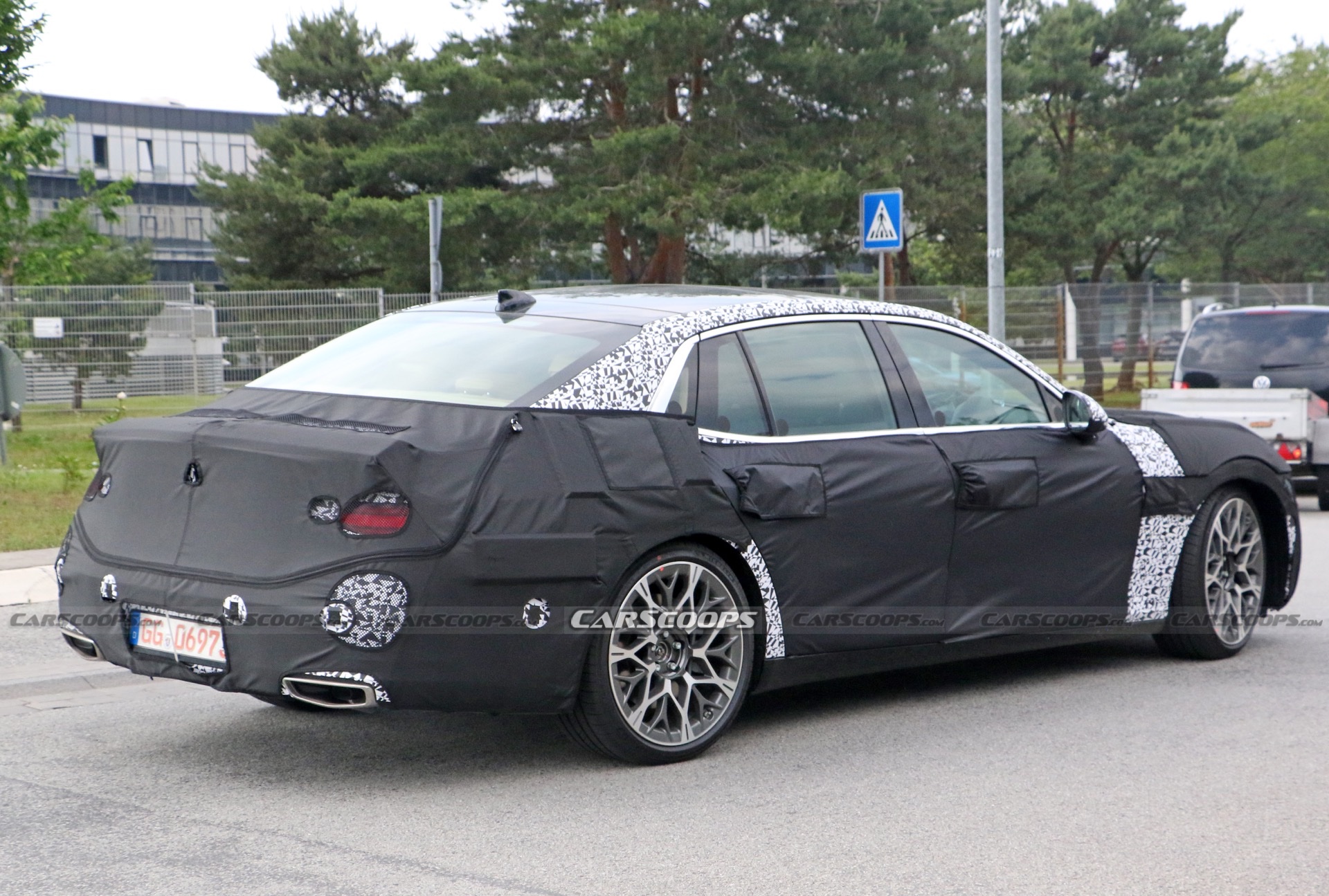 2022 Genesis G90 Spied Ahead Of Possible Year End Launch