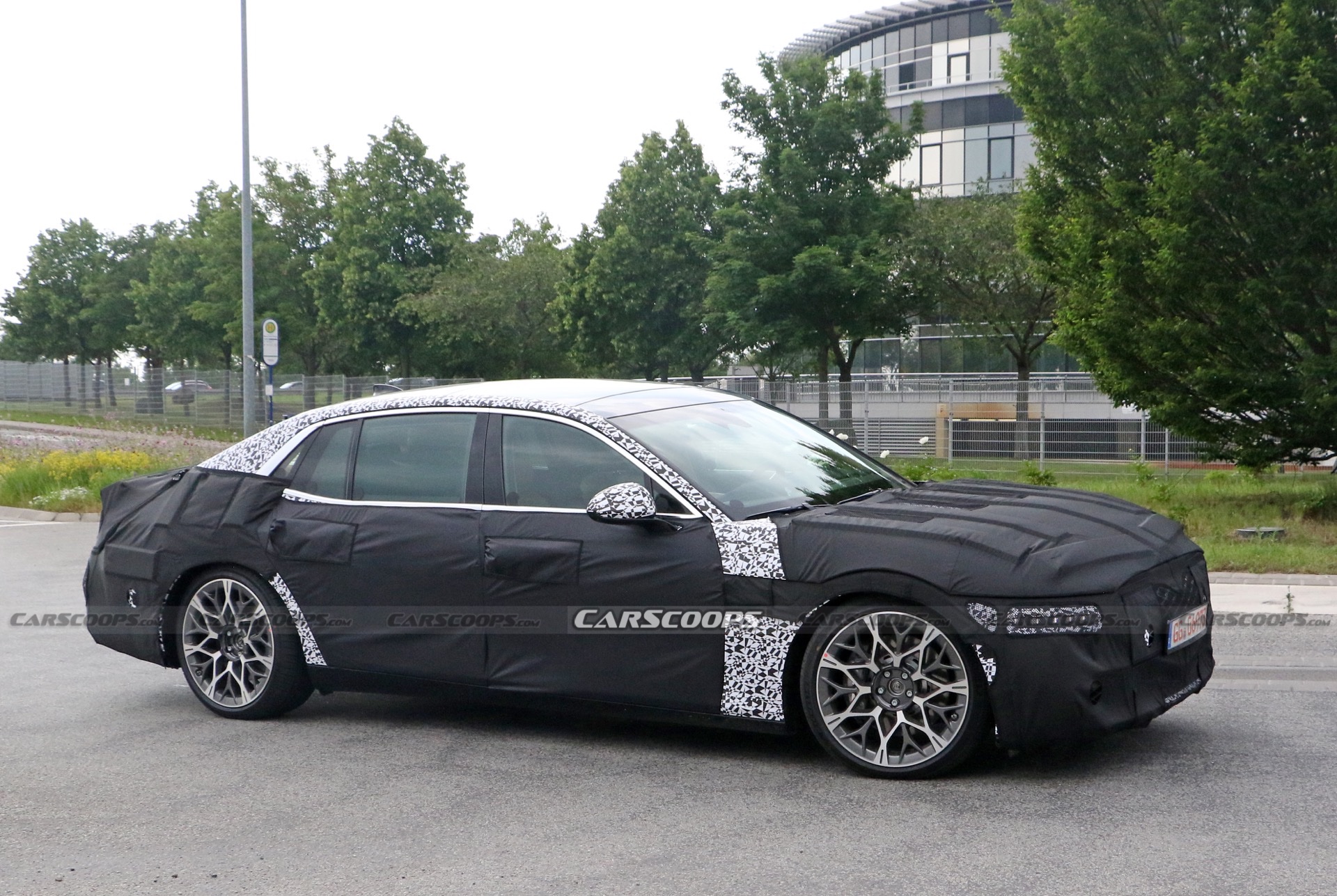 2022 Genesis G90 Spied Ahead Of Possible Year End Launch