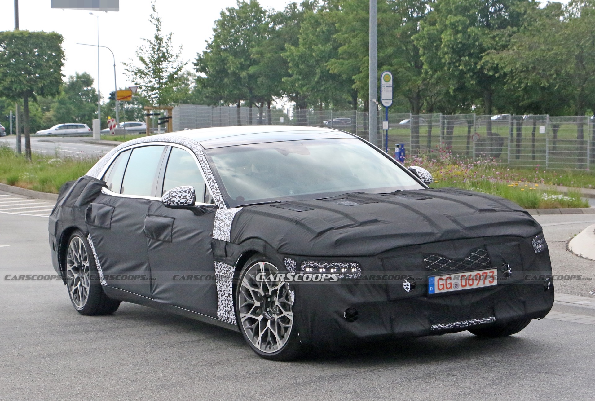 2022 Genesis G90 Spied Ahead Of Possible Year End Launch