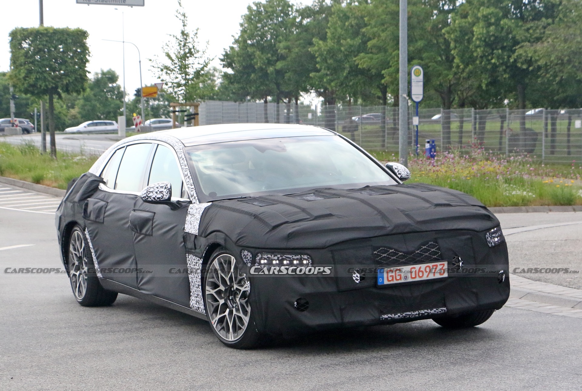 2022 Genesis G90 Spied Ahead Of Possible Year End Launch