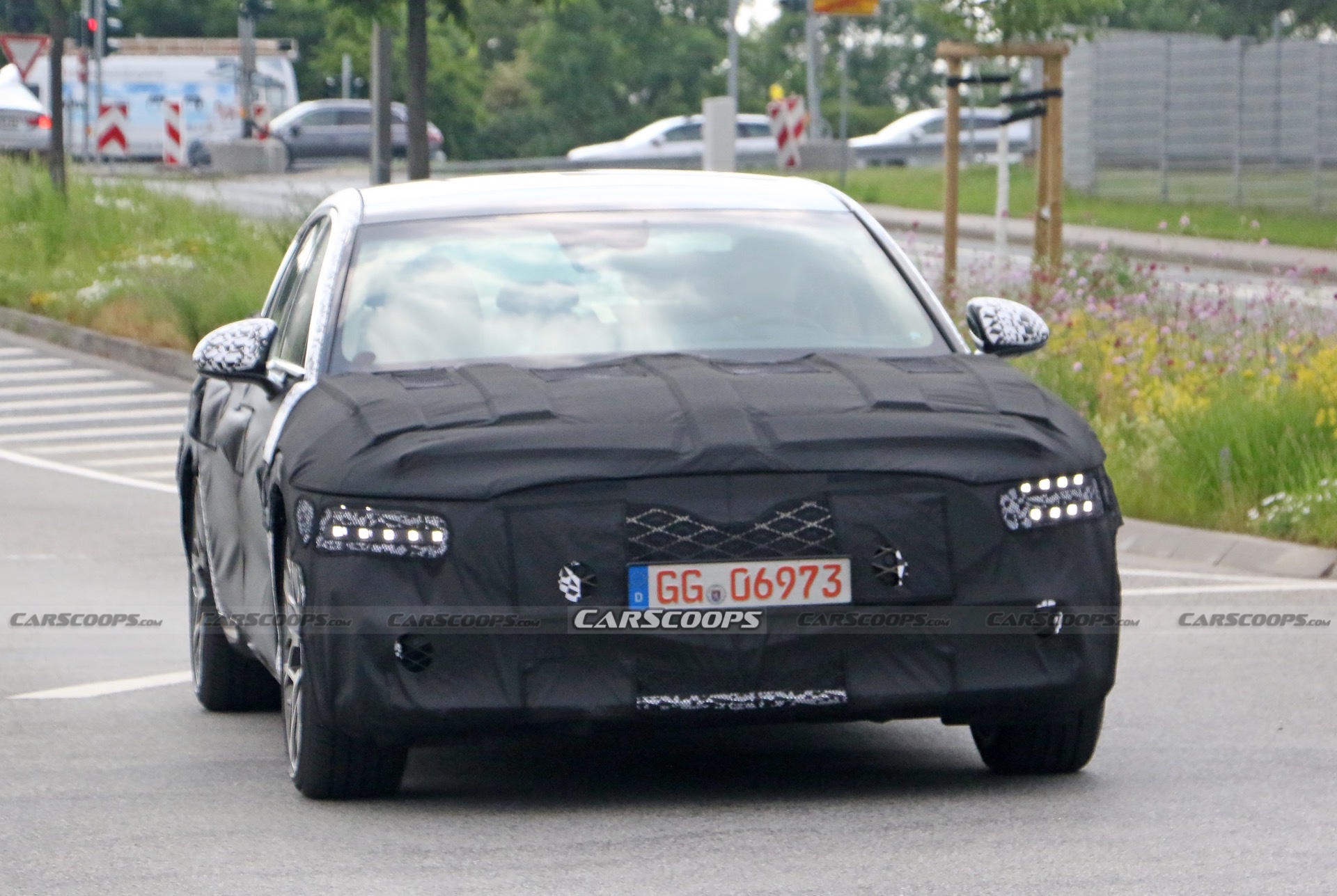 2022 Genesis G90 Spied Ahead Of Possible Year End Launch