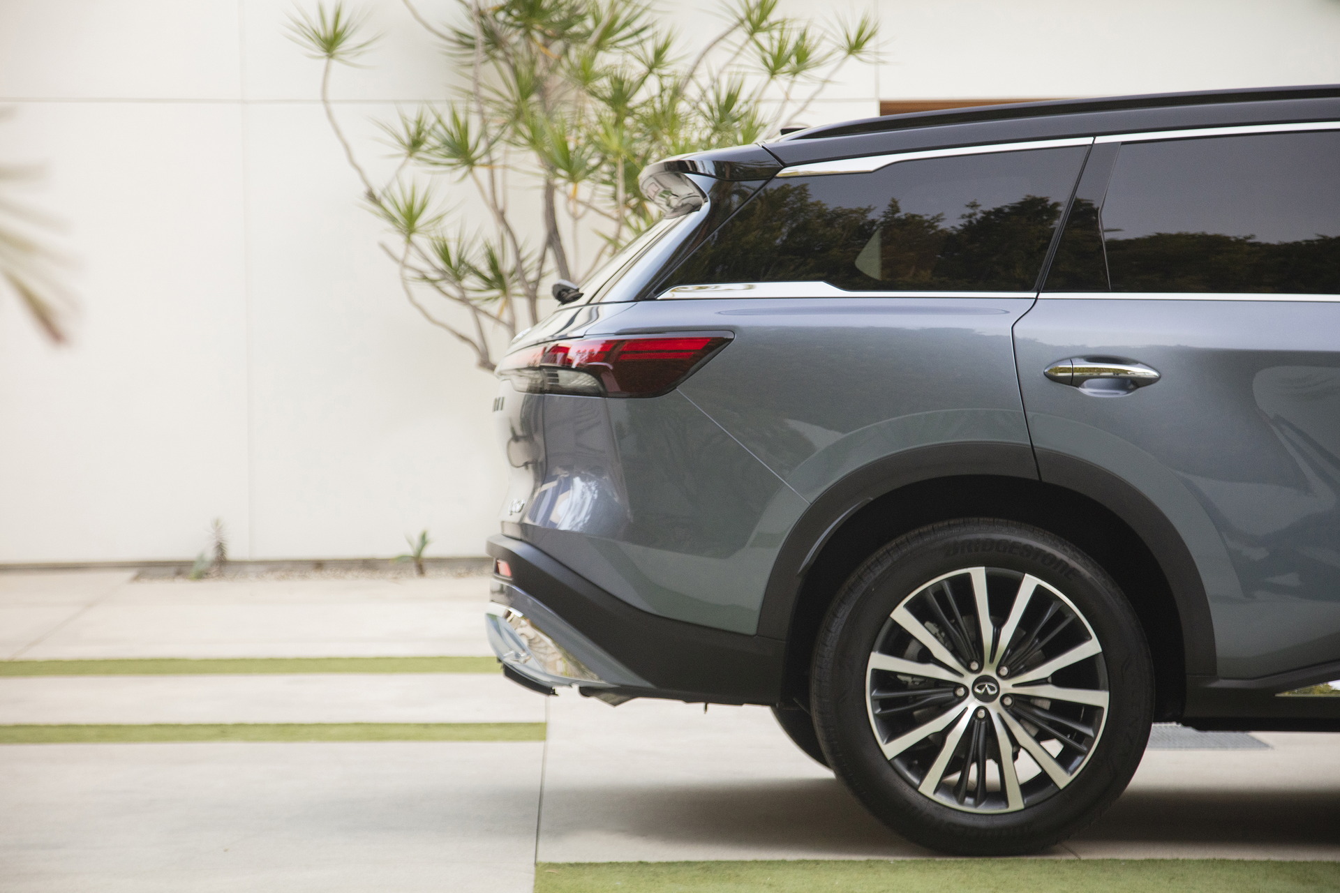 2022 Infiniti QX60 Unveiled With Upscale Looks, Modern Tech, And Semi-Autonomous Tech