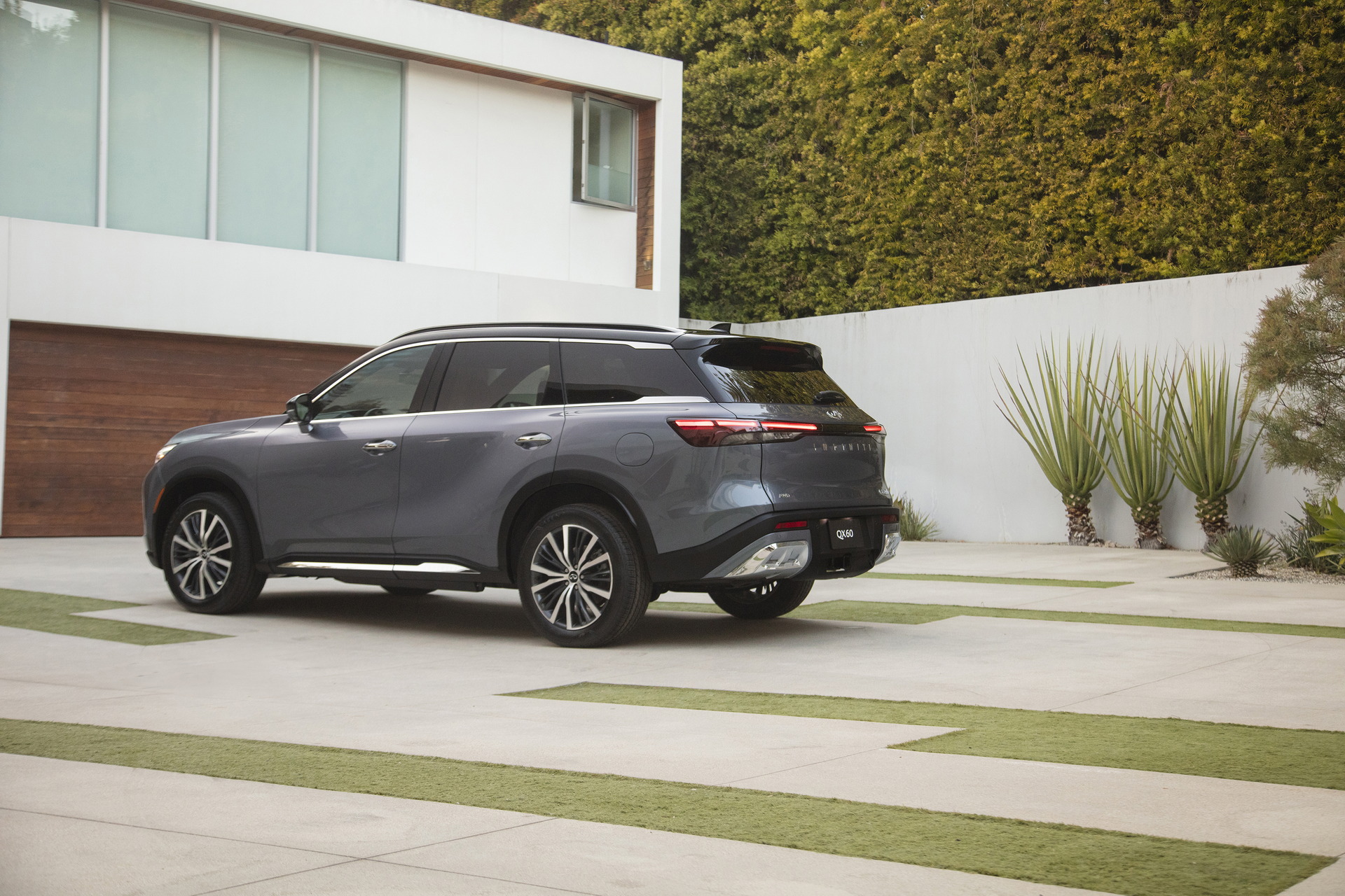 2022 Infiniti QX60 Unveiled With Upscale Looks, Modern Tech, And Semi-Autonomous Tech