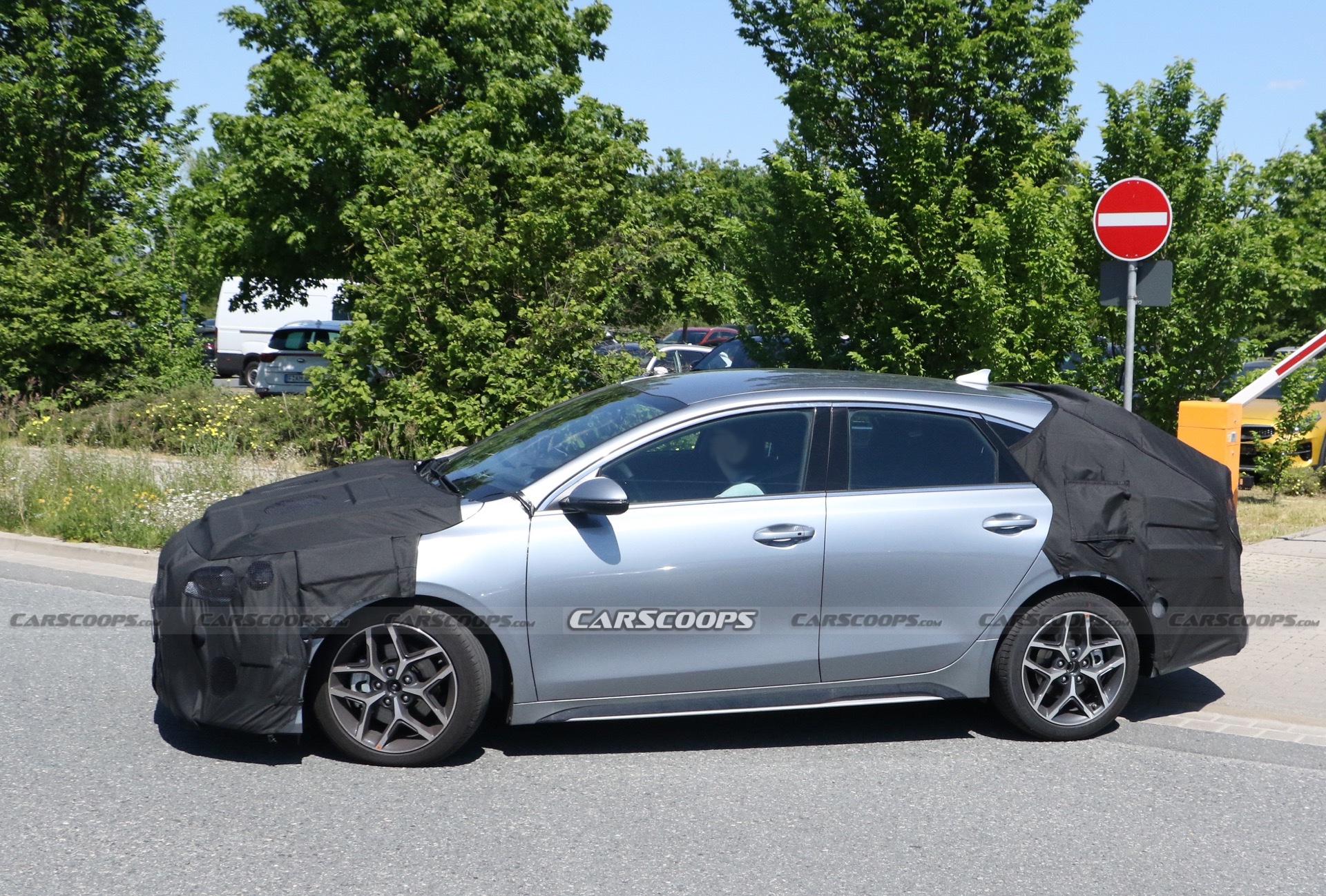Kia’s Facelifted ProCeed Shows Updated Interior For The First Time