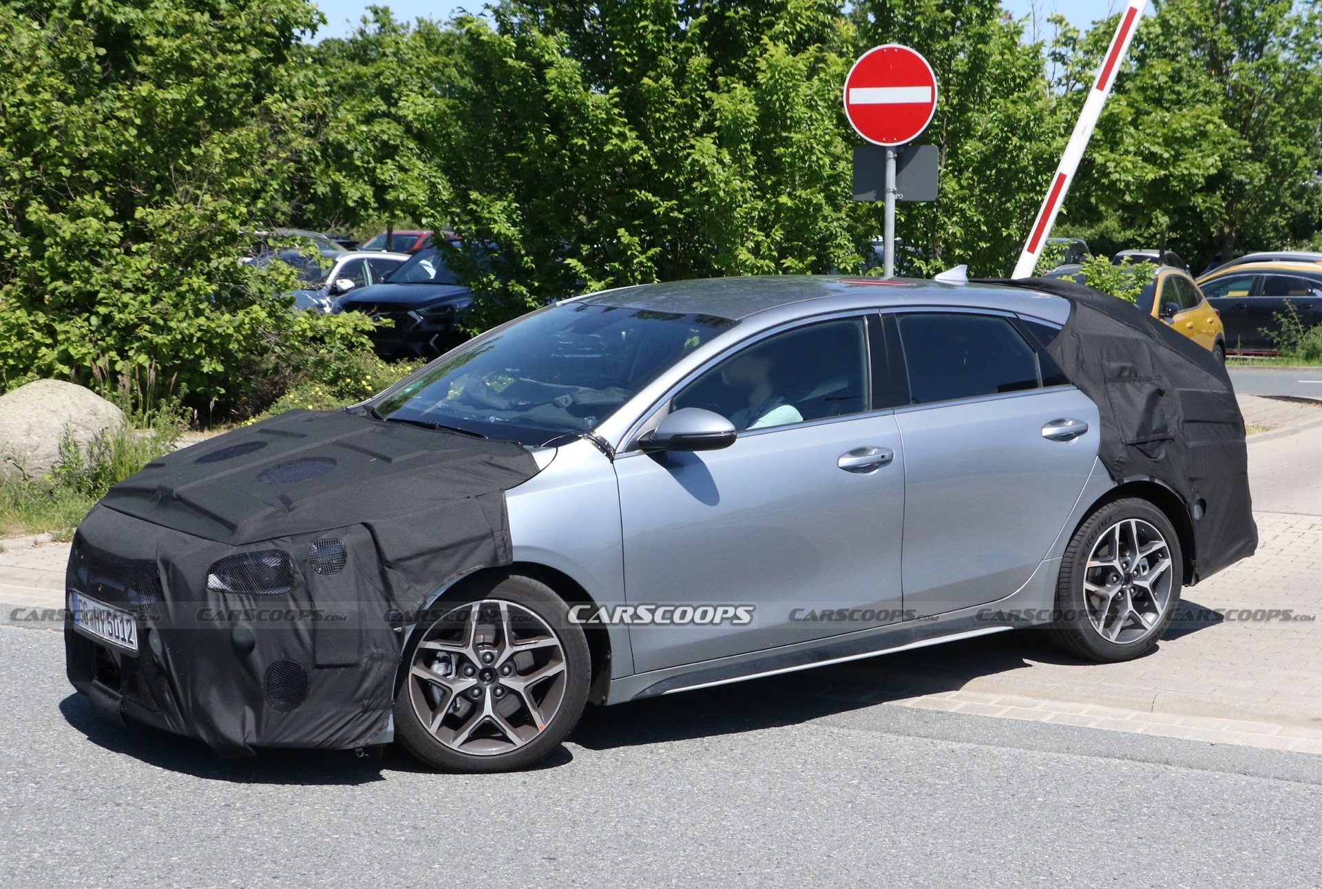 Kia’s Facelifted ProCeed Shows Updated Interior For The First Time
