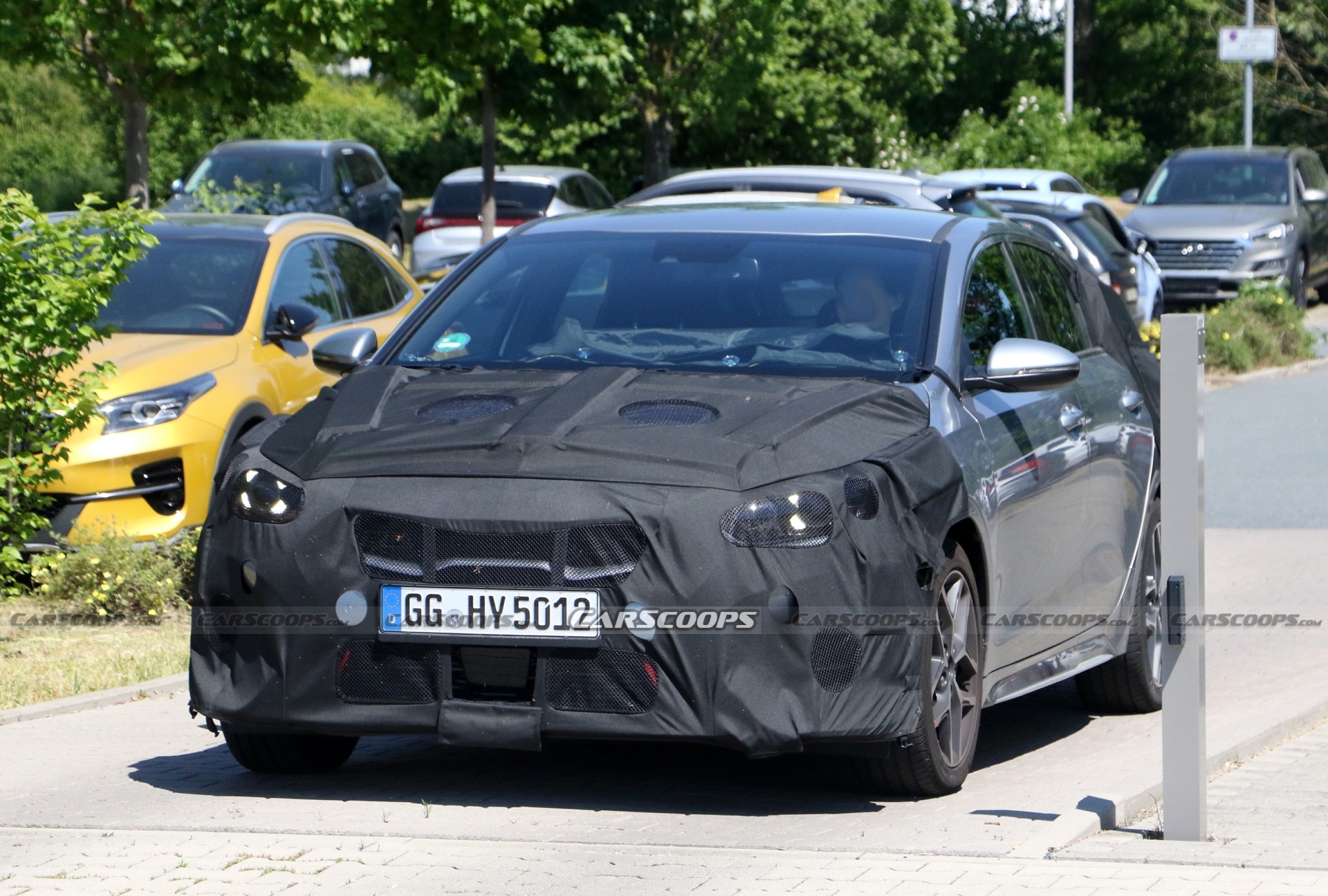 Kia’s Facelifted ProCeed Shows Updated Interior For The First Time