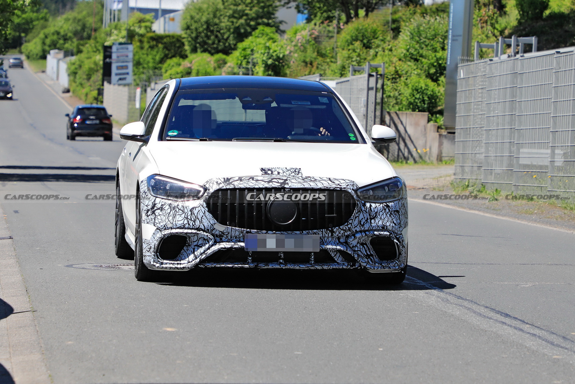 2022 Mercedes-AMG S63e Looks Mean As Hell In Latest Spy Shots
