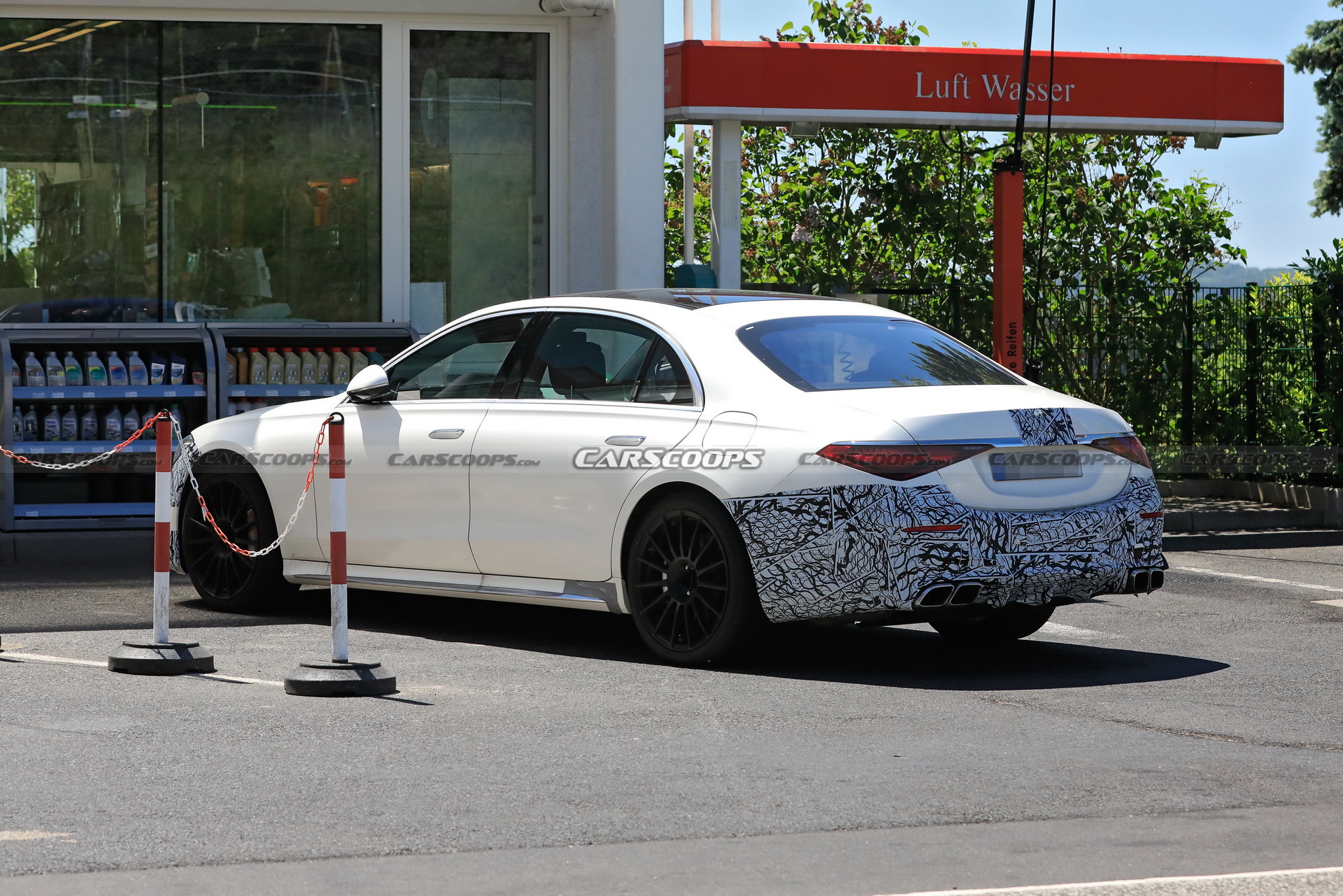 2022 Mercedes-AMG S63e Looks Mean As Hell In Latest Spy Shots