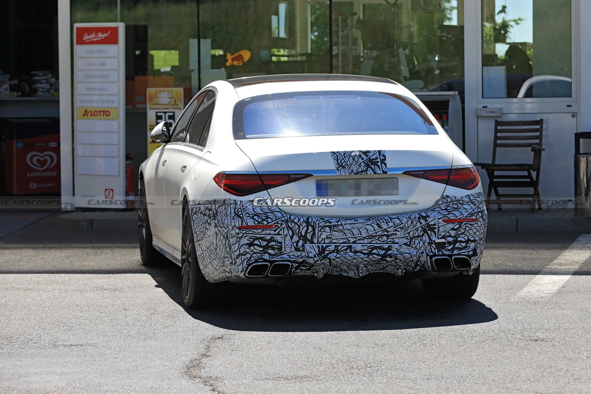 2022 Mercedes-AMG S63e Looks Mean As Hell In Latest Spy Shots