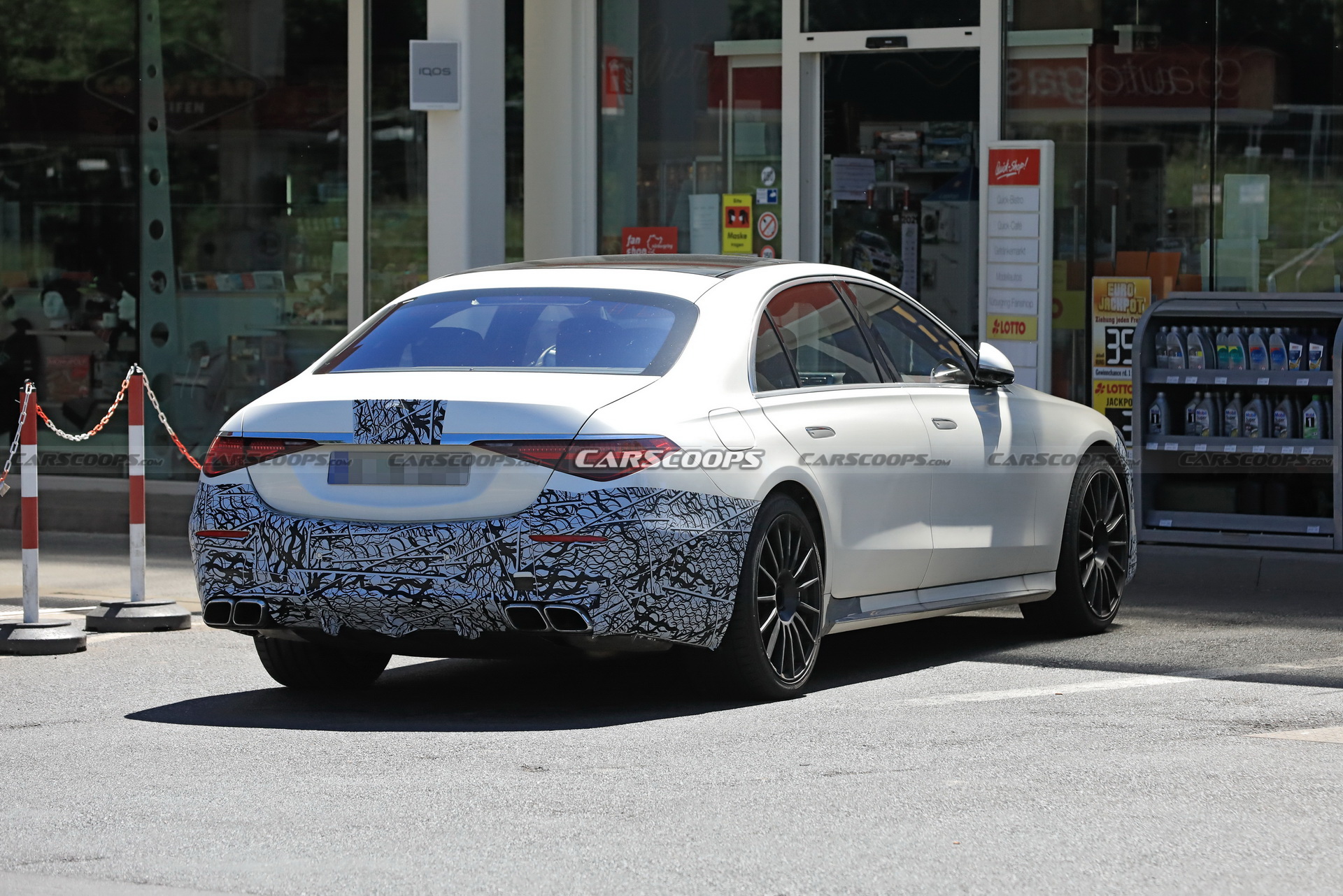 2022 Mercedes-AMG S63e Looks Mean As Hell In Latest Spy Shots