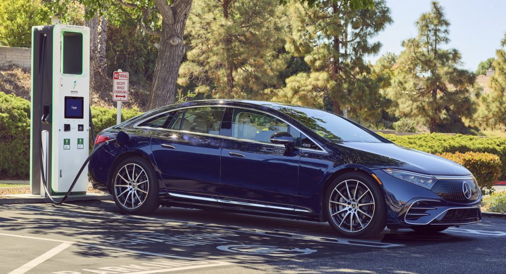  Mercedes EQS Drivers Get First 30 Minutes Of Charging Free At Electrify America Stations For Two Years