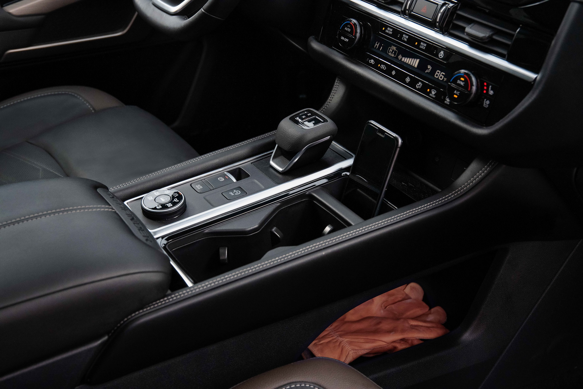 2022 Nissan Pathfinder Starts From $34,560, Arrives At U.S. Dealers Later This Month