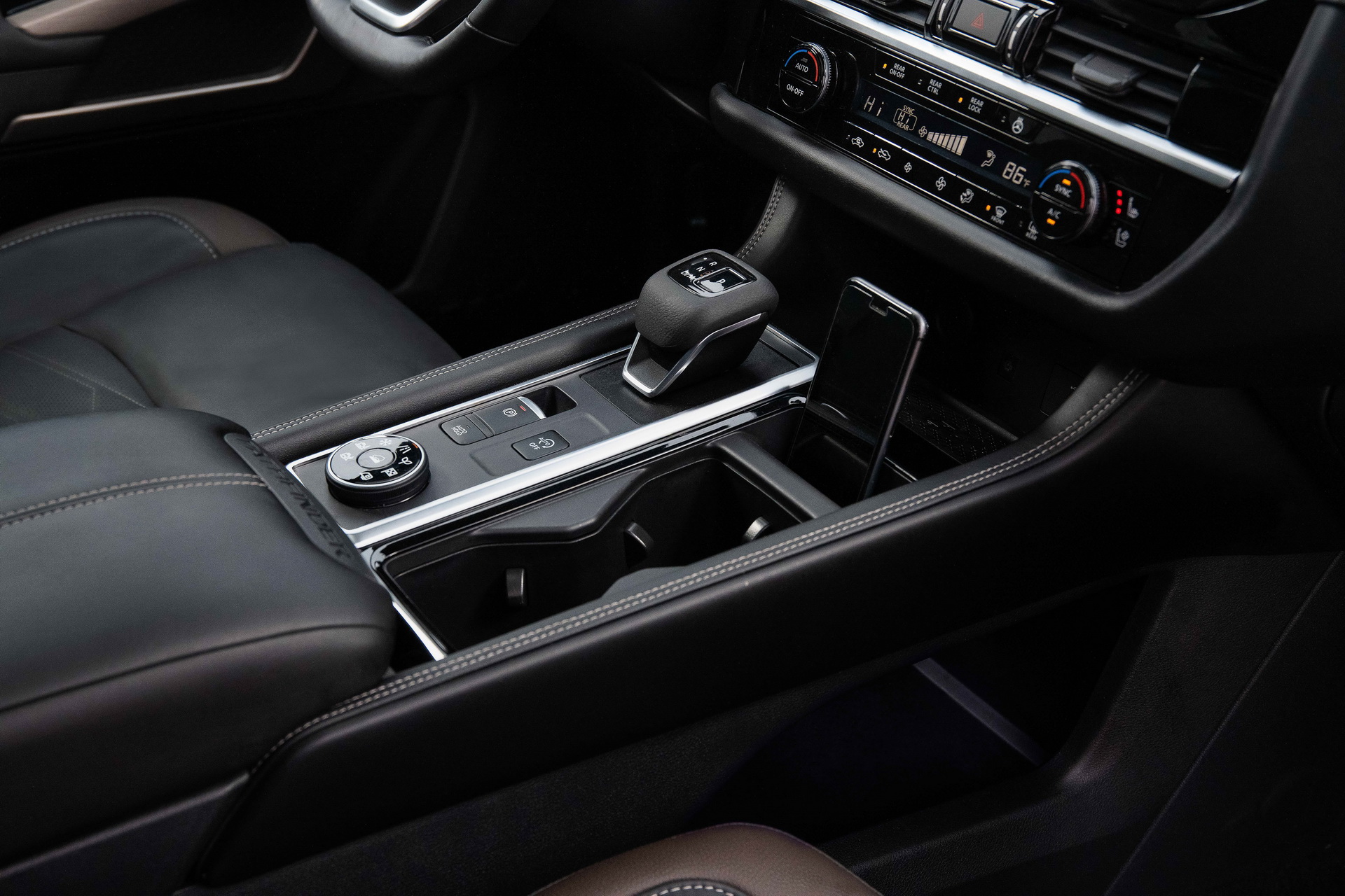 2022 Nissan Pathfinder Starts From $34,560, Arrives At U.S. Dealers Later This Month