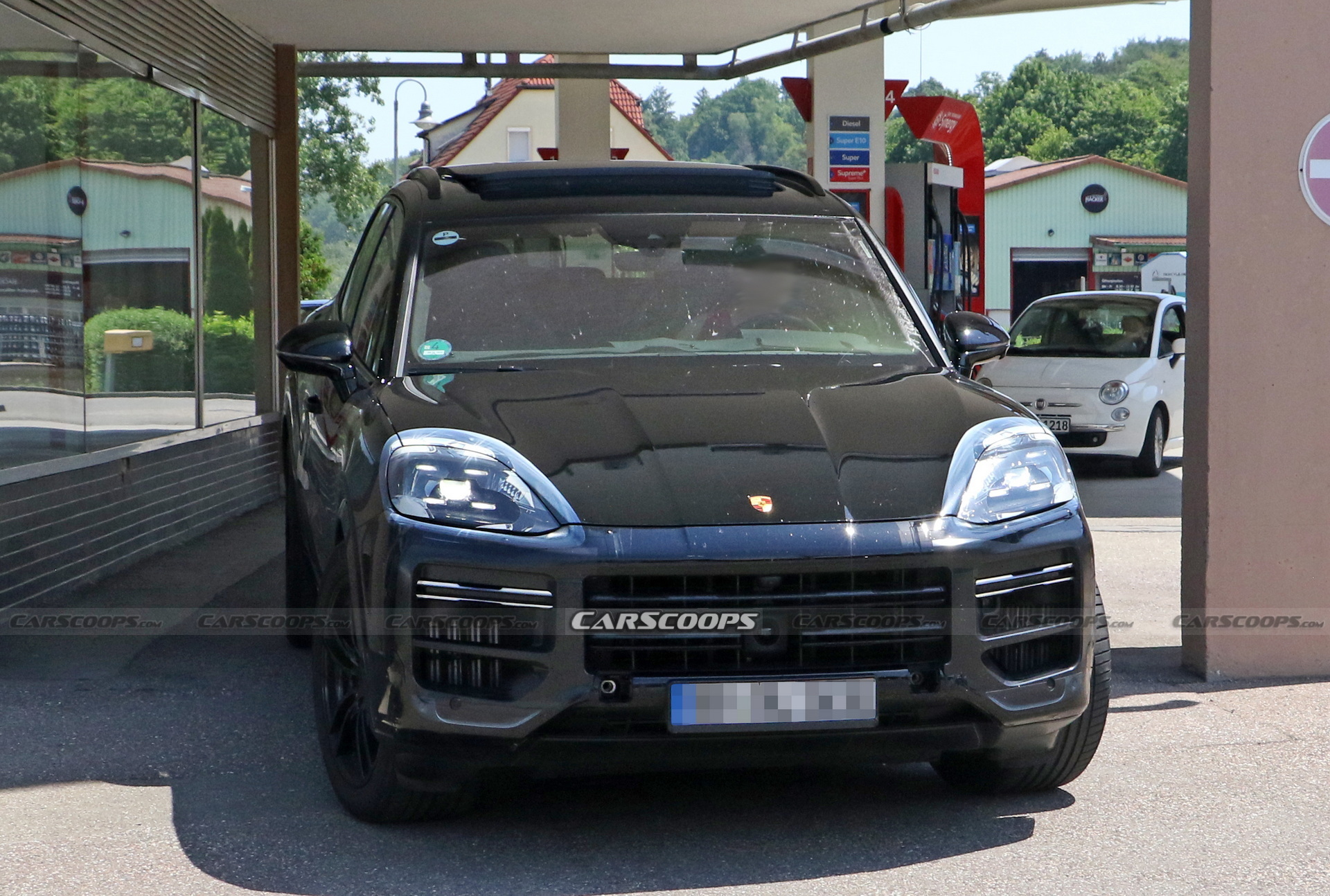2022 Porsche Cayenne Facelift Shows Off New Infotainment With Bigger Display
