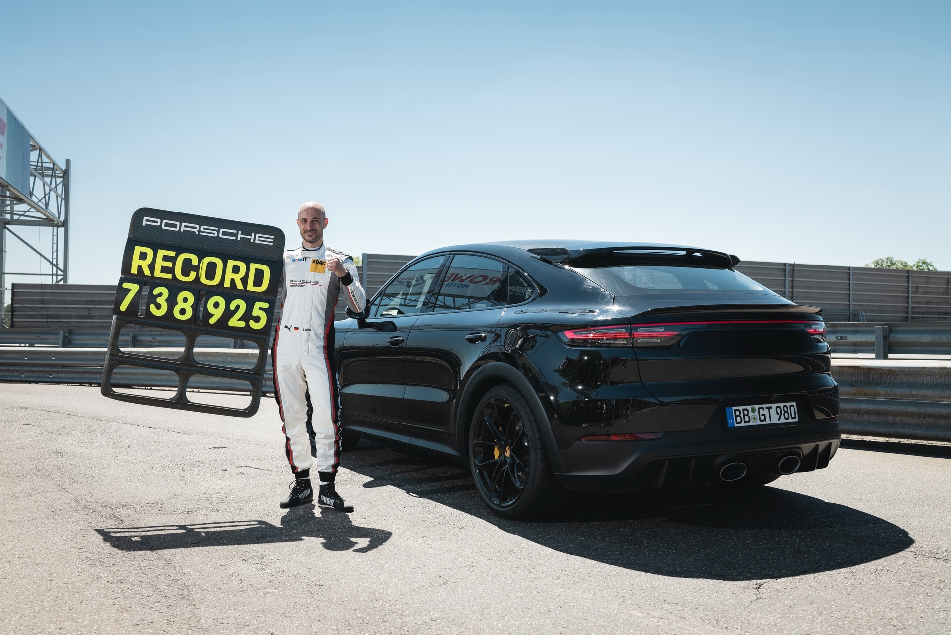 Watch Hot New 2022 Porsche Cayenne Variant Destroy The SUV Nurburgring Lap Record