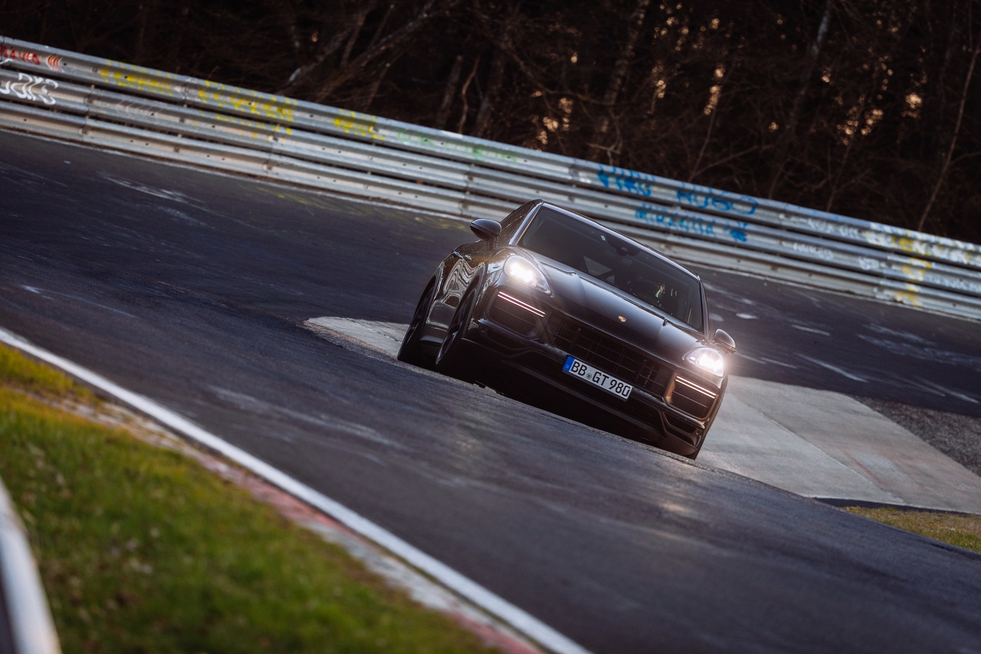 Watch Hot New 2022 Porsche Cayenne Variant Destroy The SUV Nurburgring Lap Record