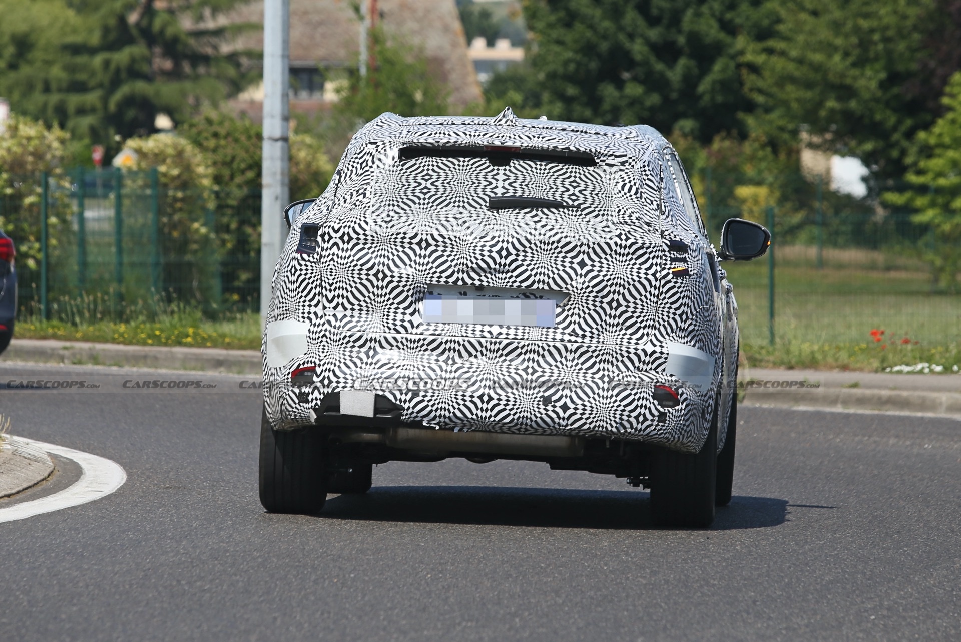 2022 Renault Kadjar Will Be Nissan Rogue Sport’s European Cousin